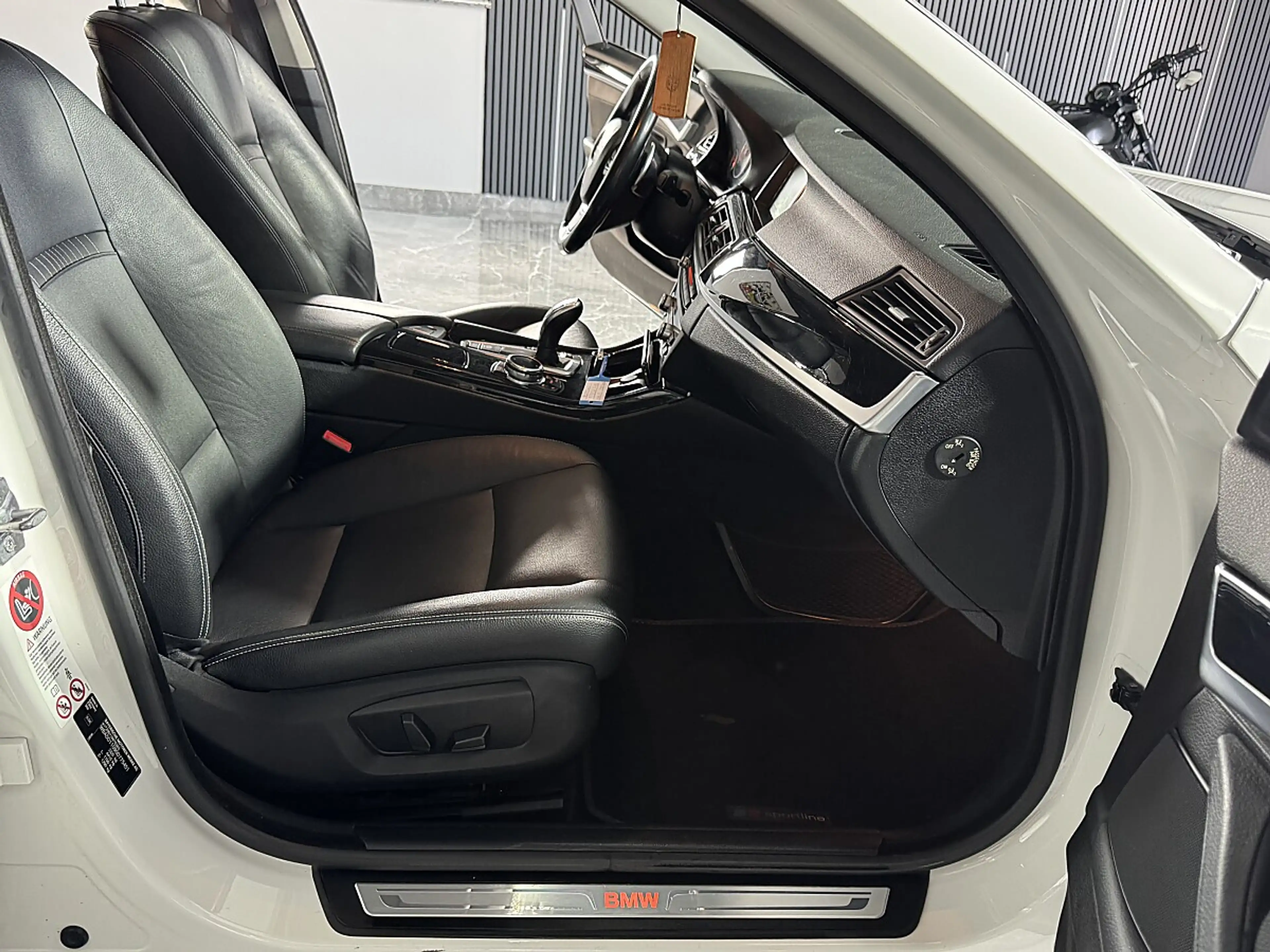 BMW 530 d F10 Aut.*Facelift*Individual*Luxury* — photo 14