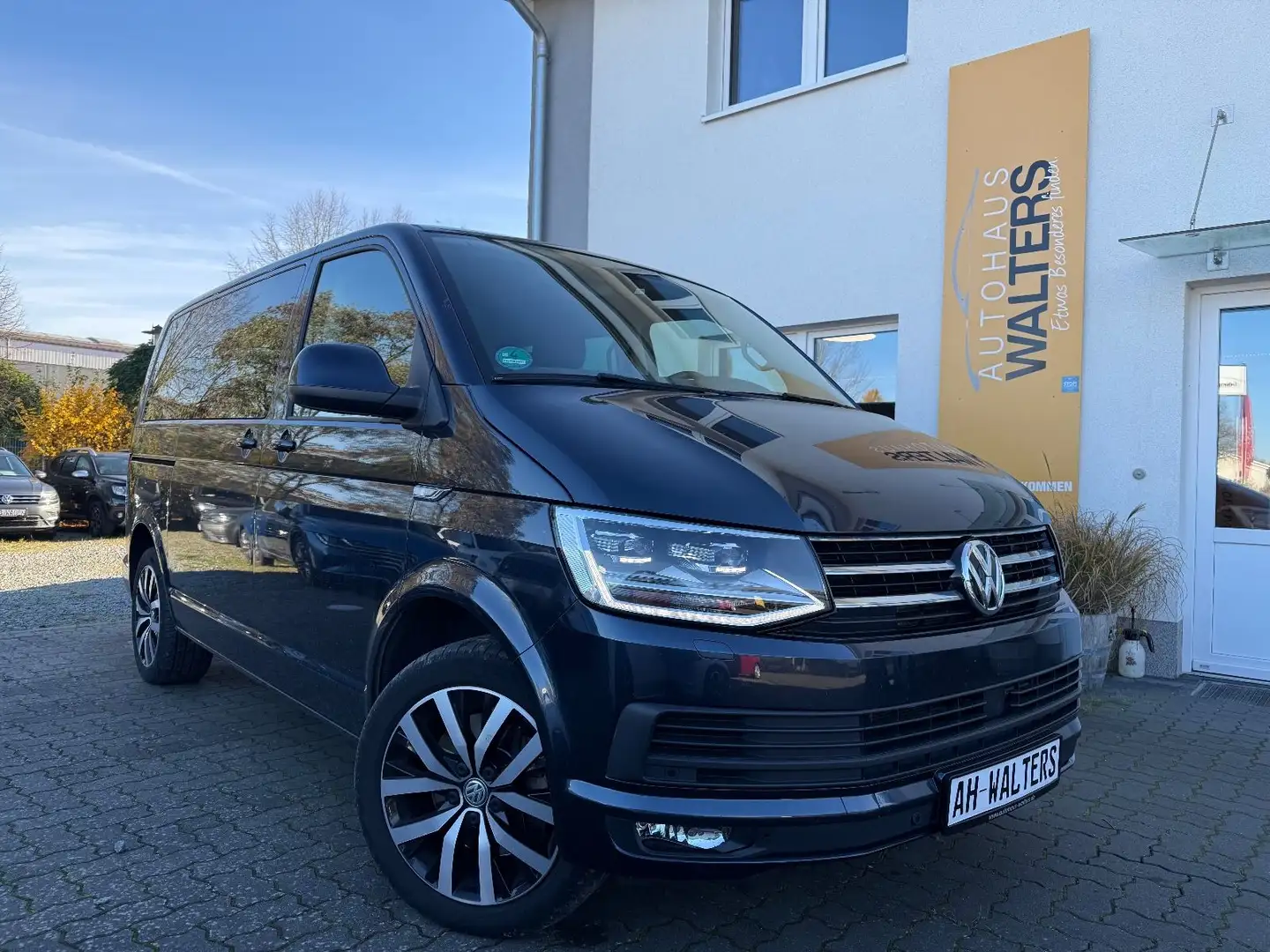 Volkswagen T6 Multivan Comfortline=LED-Navi-Abstands Temp.= Blau - 1