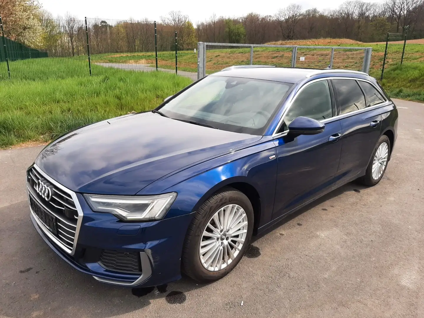 Audi A6 Avant 40 TDI quattro S - line,Matrix,Headup Blau - 1
