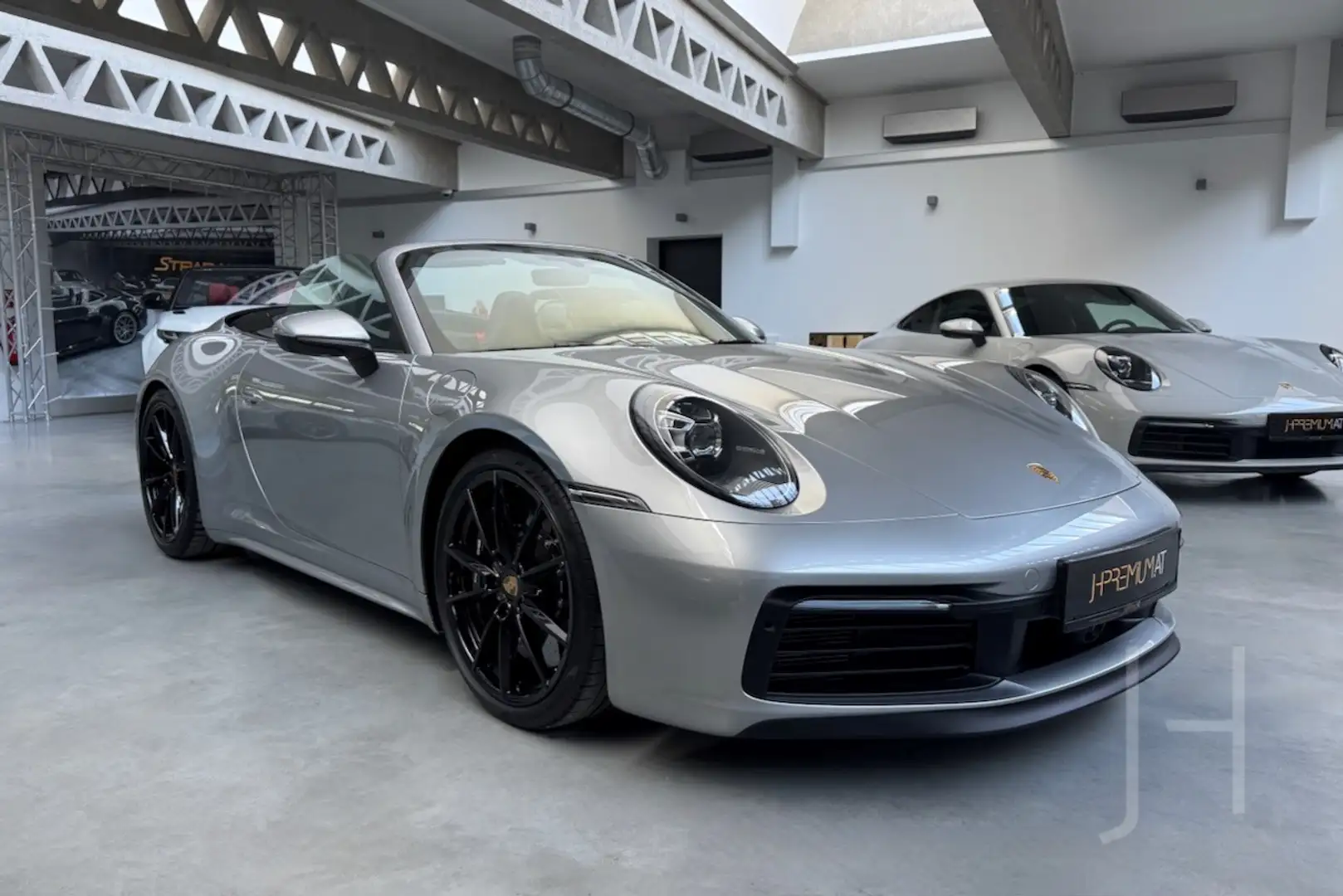 Porsche 992 911 Carrera 4S Cabrio Silber - 2