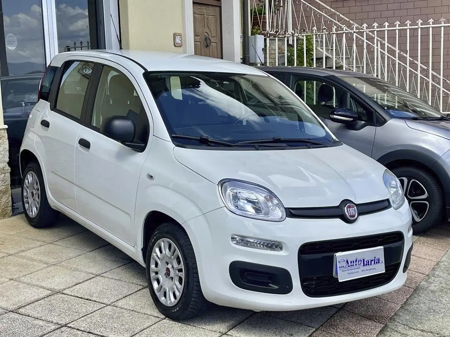 Fiat Panda 1.3 mjt 16v Easy 95cv S&S my19 Auto Aziendale Bianco - 2