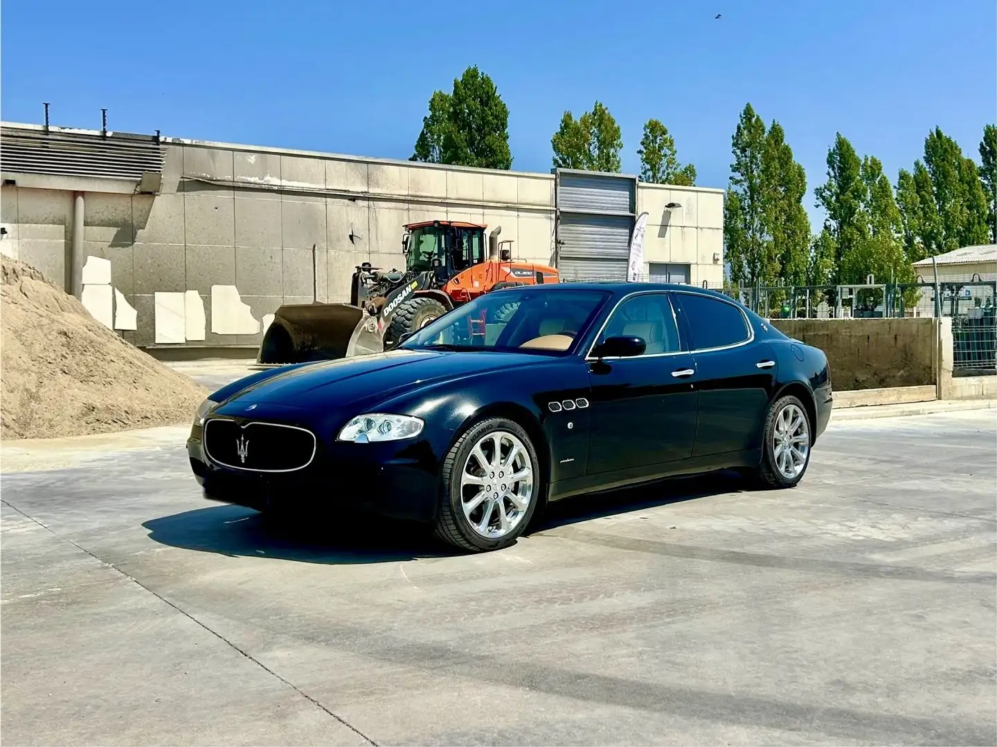 Maserati Quattroporte 4.2 V8 EXECUTIVE GT DUOSELECT Noir - 1