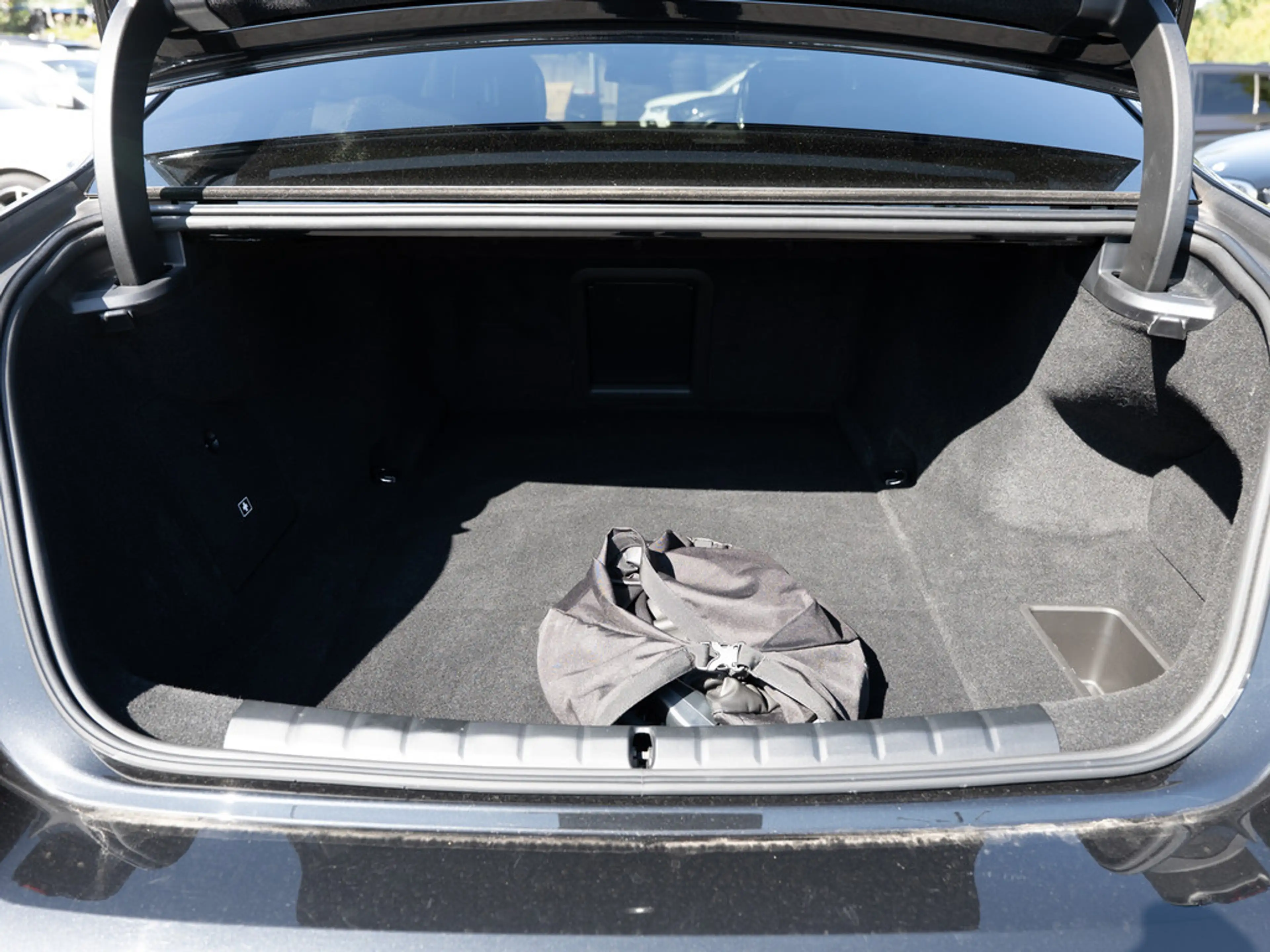 BMW i7 60 xDrive M-Sport Pro PANO AHK 360° ACC — photo 14