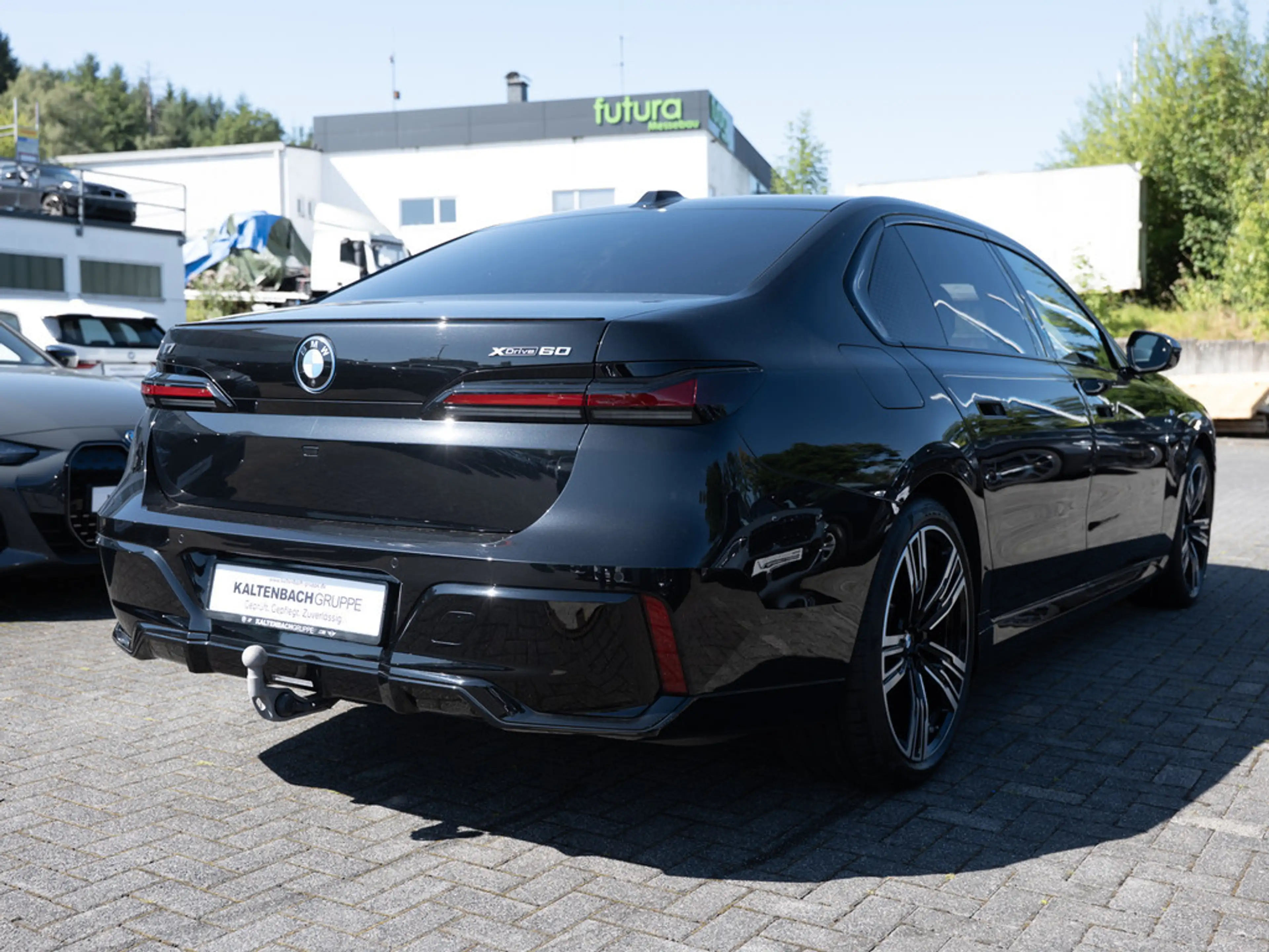 BMW i7 60 xDrive M-Sport Pro PANO AHK 360° ACC — photo 6