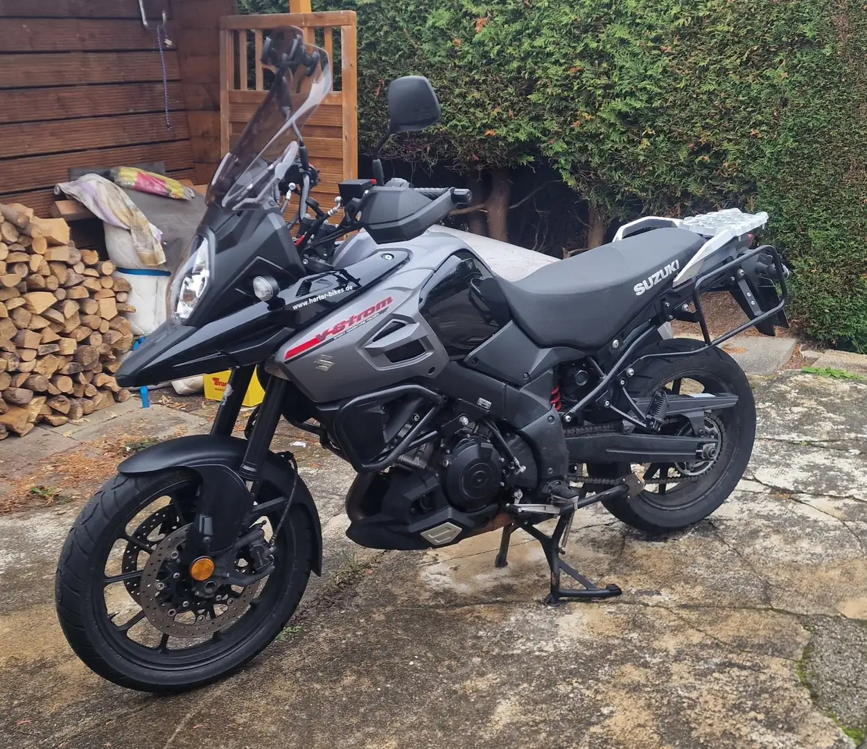 Suzuki V-Strom 1000 Noir - 1