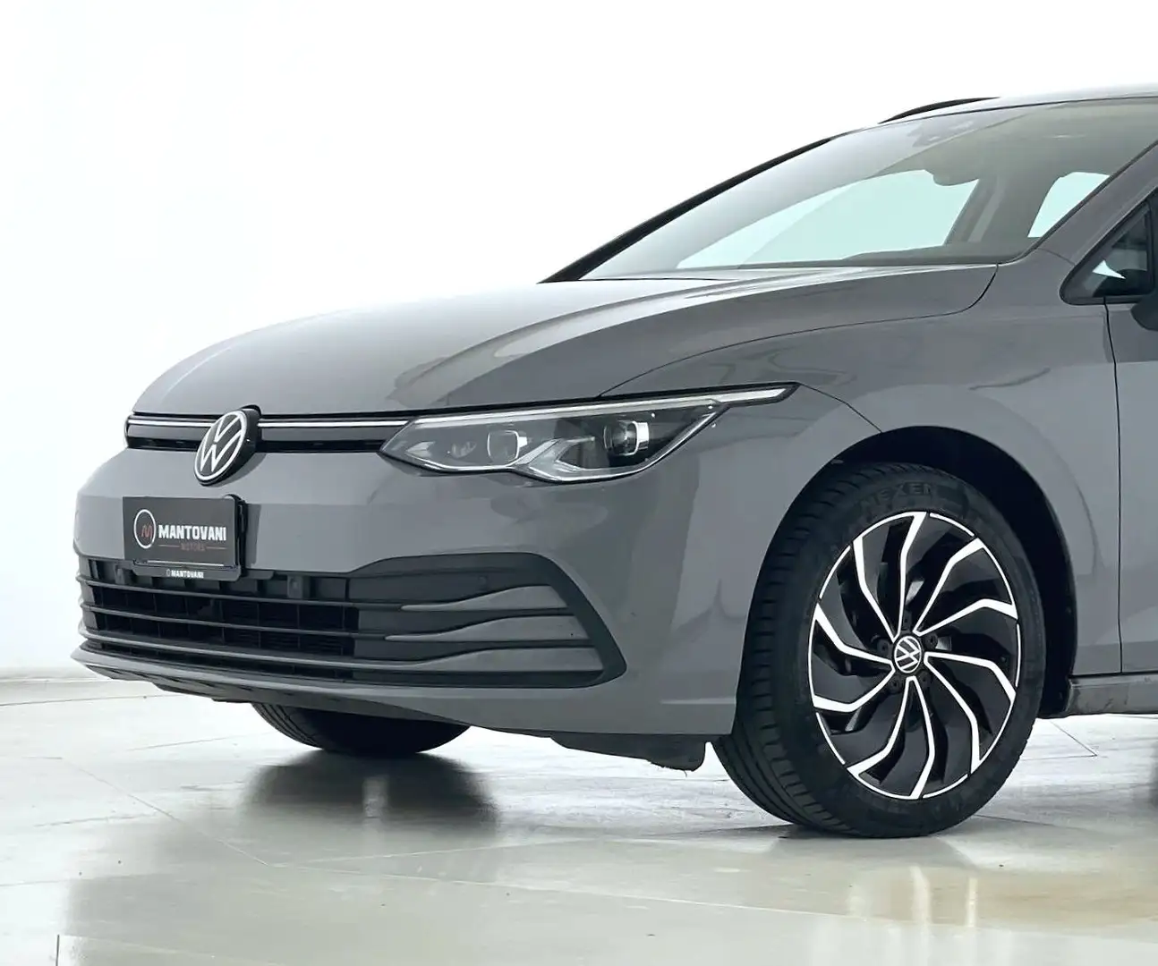 Volkswagen Golf Variant Golf Variant 2.0 TDI SCR DSG Life Grigio - 2