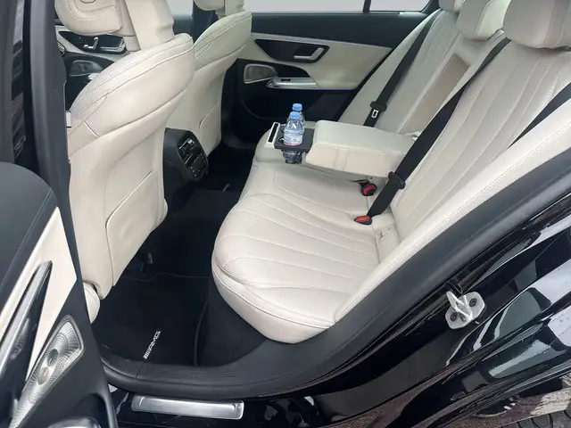 Mercedes-Benz E Class view 10