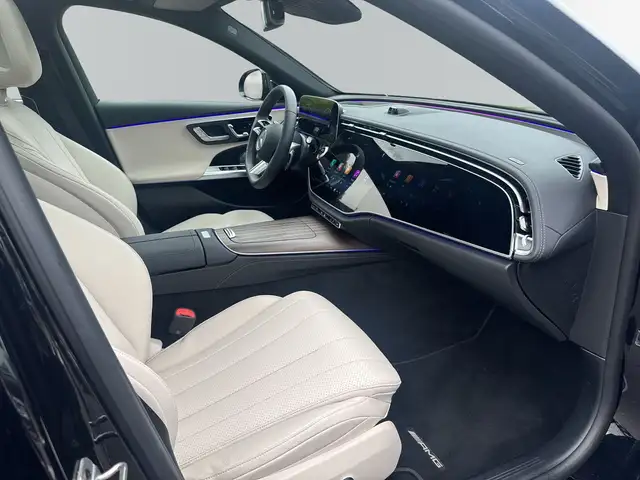 Mercedes-Benz E Class view 9