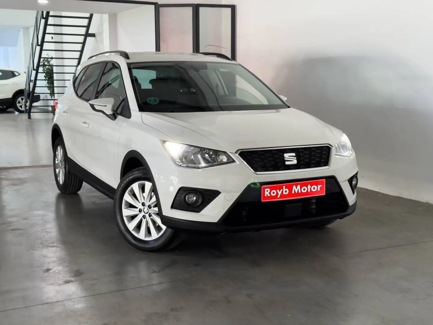 SEAT Arona 1.6TDI CR S&S Style DSG 95 Blanco - 1