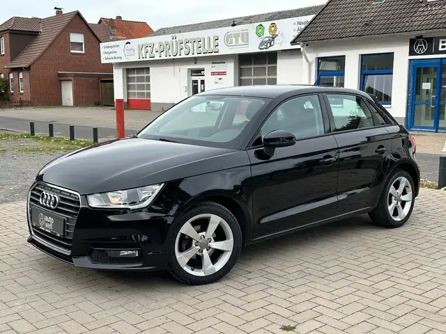 Audi A1 Sportback TÜV neu, Reifen neu, Leder