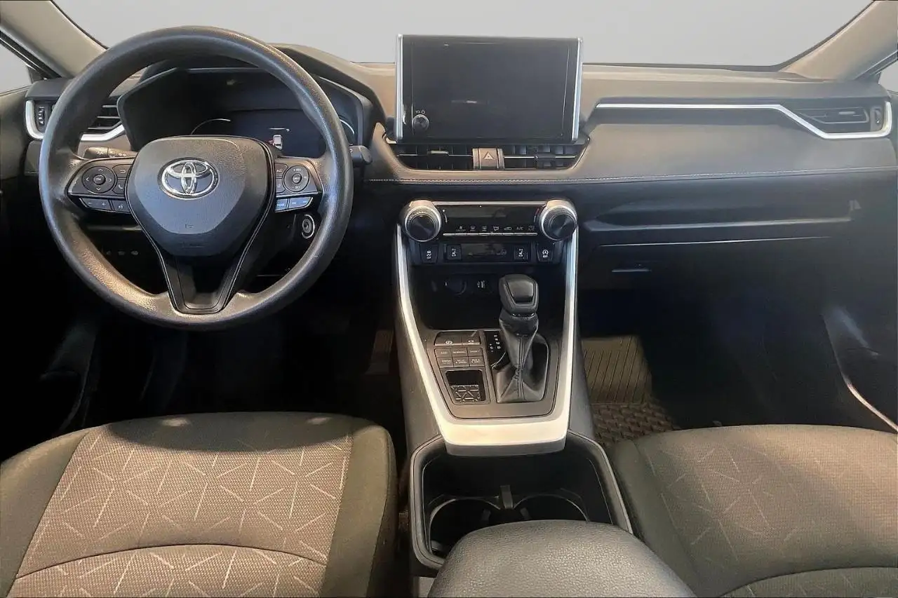 Toyota RAV 4 снимка Toyota RAV 4