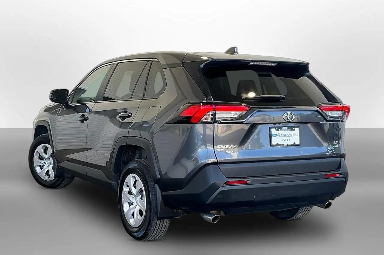 Toyota RAV 4 снимка Toyota RAV 4