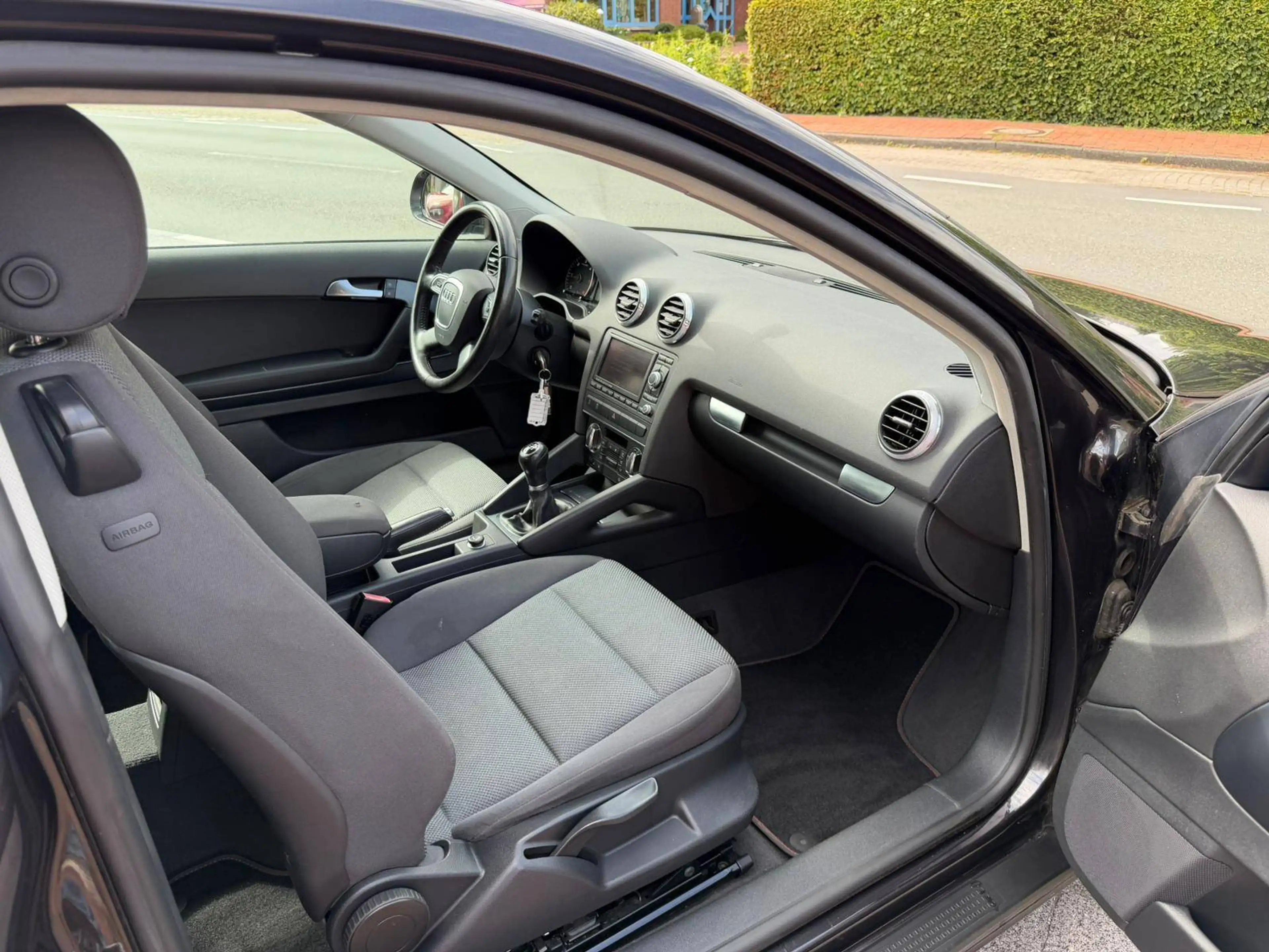 Audi A3 A3 Diesel 1.6 TDI DPF Attraction — photo 14