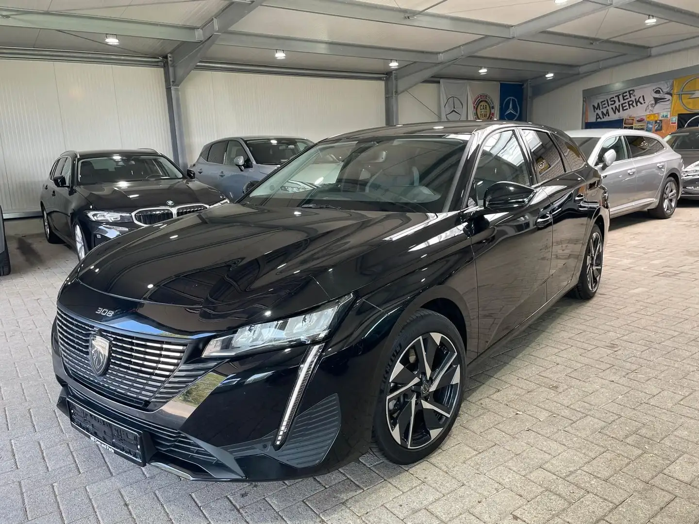 Peugeot 308 1.2 PureTech SW Allure LED ACC AHK LHZ 360° Noir - 1