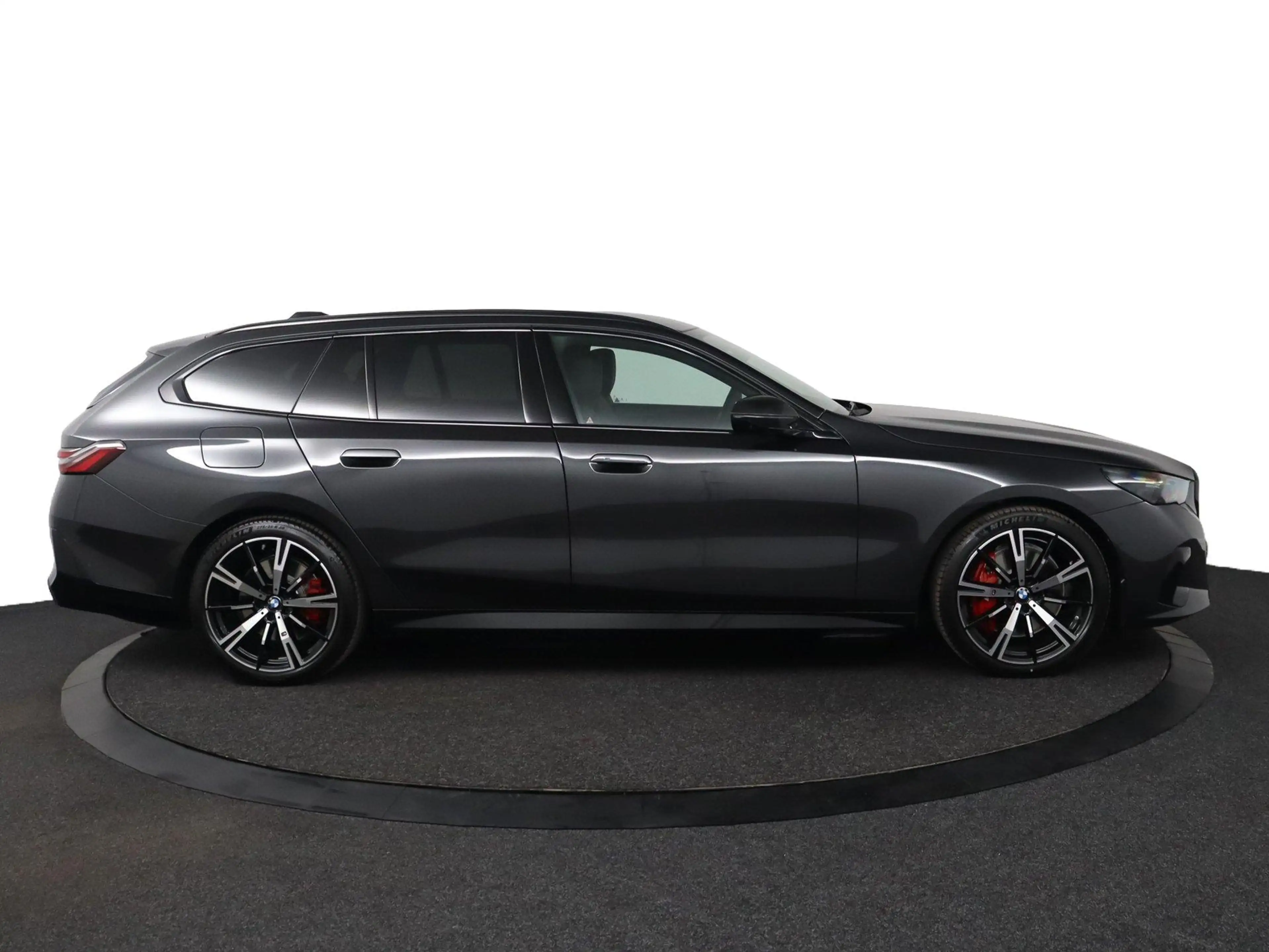 BMW i5 Touring eDrive40 M Sport Edition 84 kWh | SOH 100% — photo 11