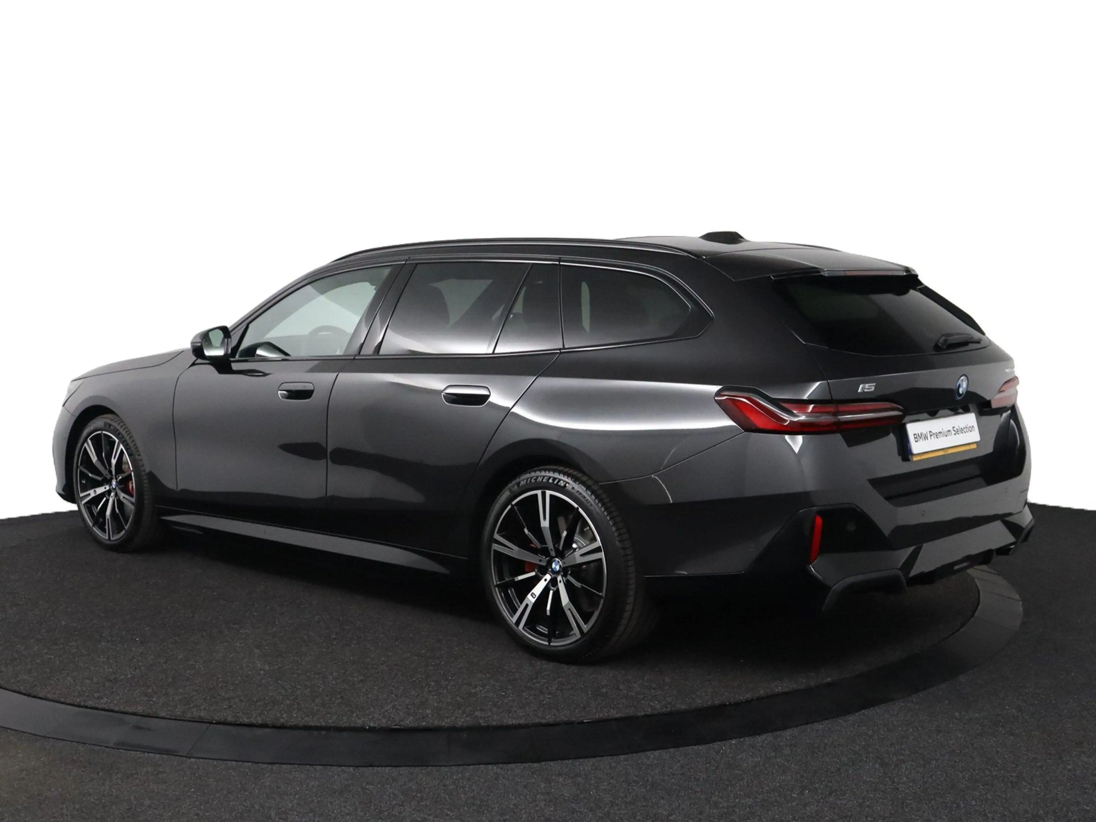 BMW i5 Touring eDrive40 M Sport Edition 84 kWh | SOH 100% — photo 10