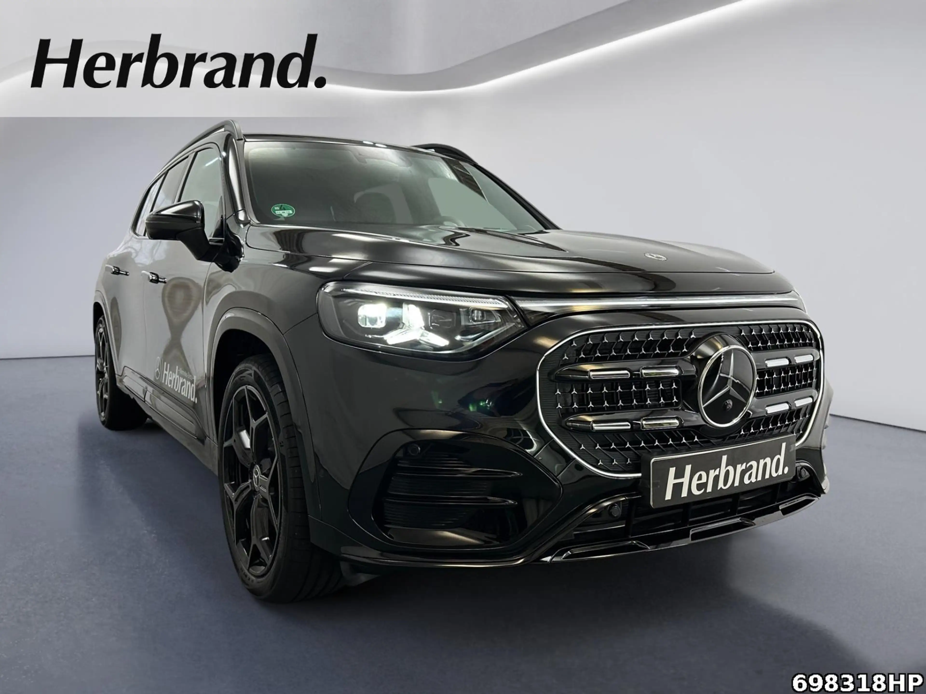 Mercedes-Benz GLB 220 4MATIC +AMG+AHK+BURMSTER+MULTIBEAM+NIGHT — photo 2