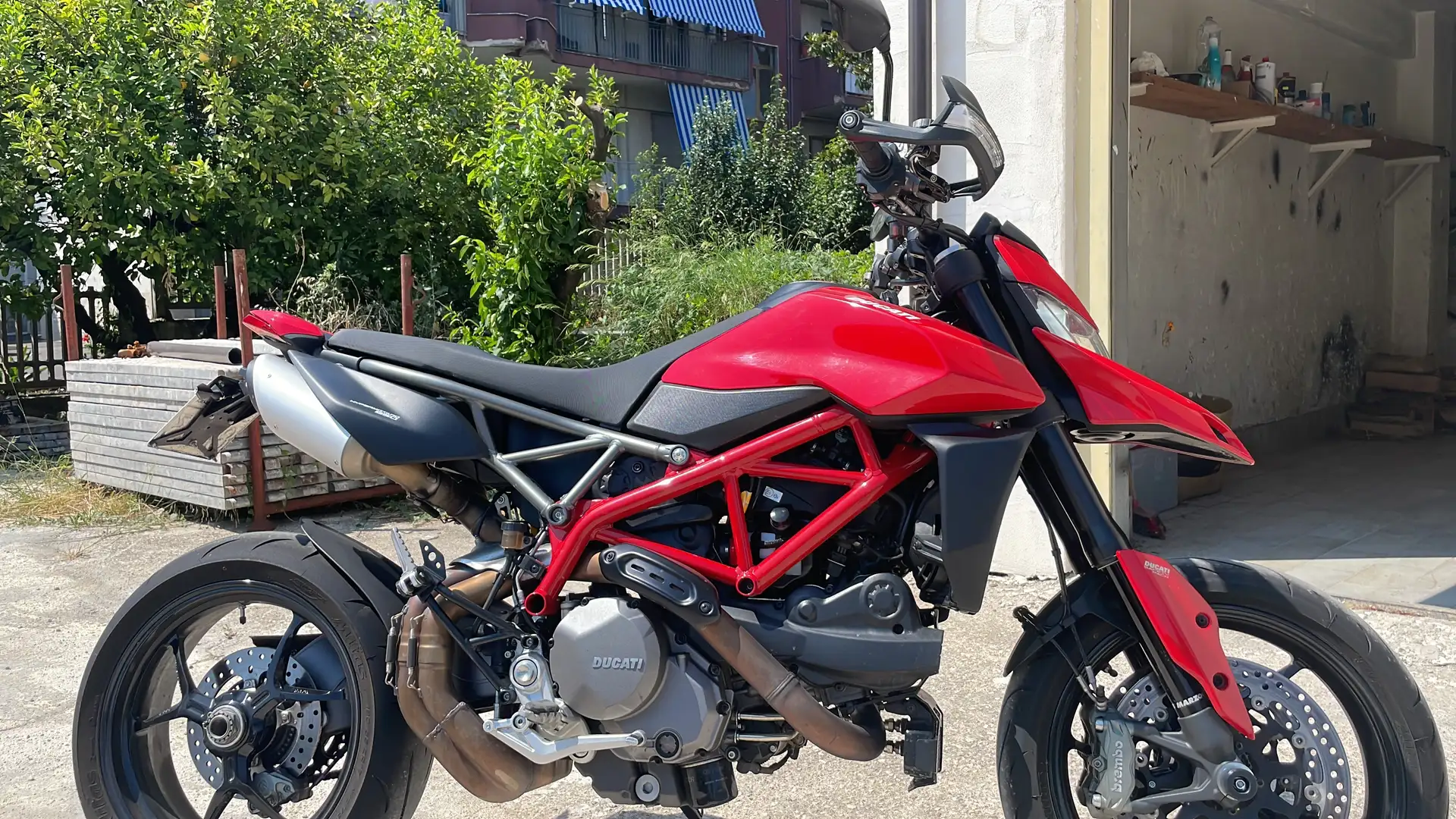 Ducati Hypermotard 950 Red - 2
