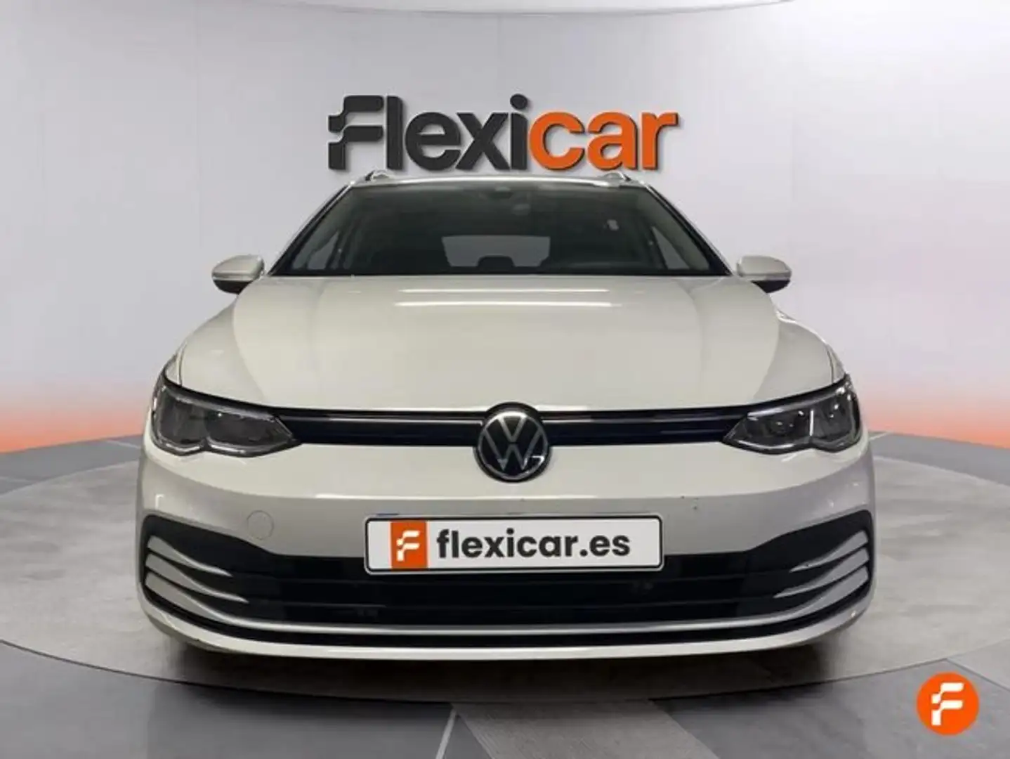 Volkswagen Golf Life 1.0 eTSI 81kW (110CV) DSG Variant Blanco - 2