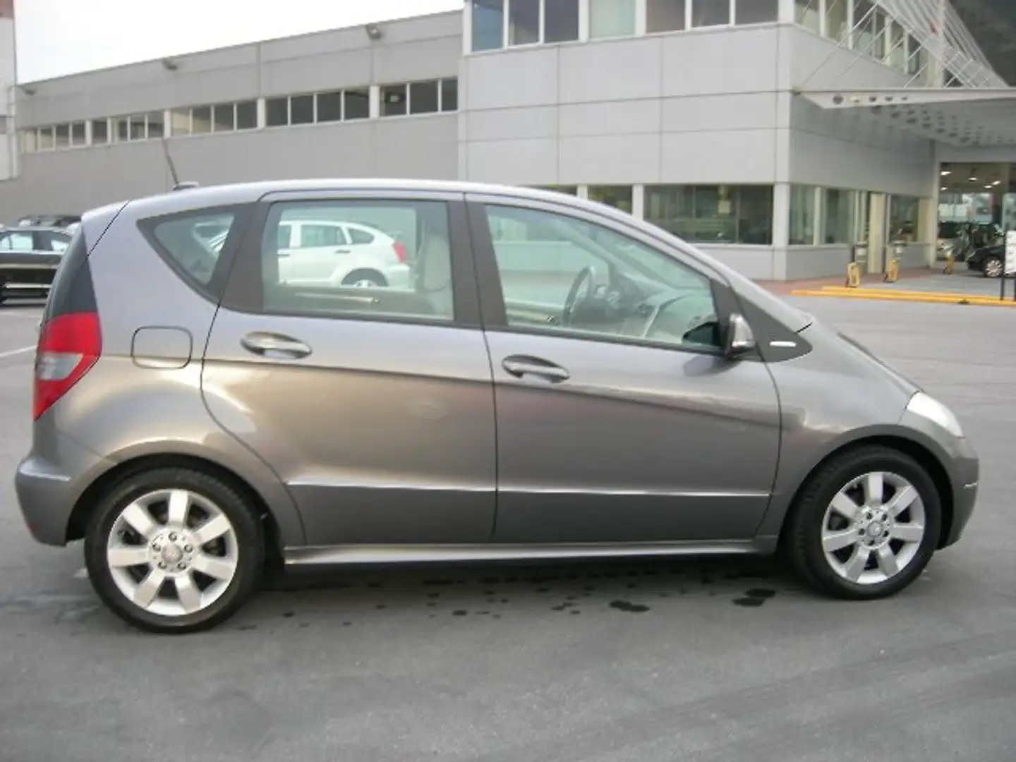 Mercedes-Benz A 180 A 180CDI Avantgarde Avantgarde Bronce - 1