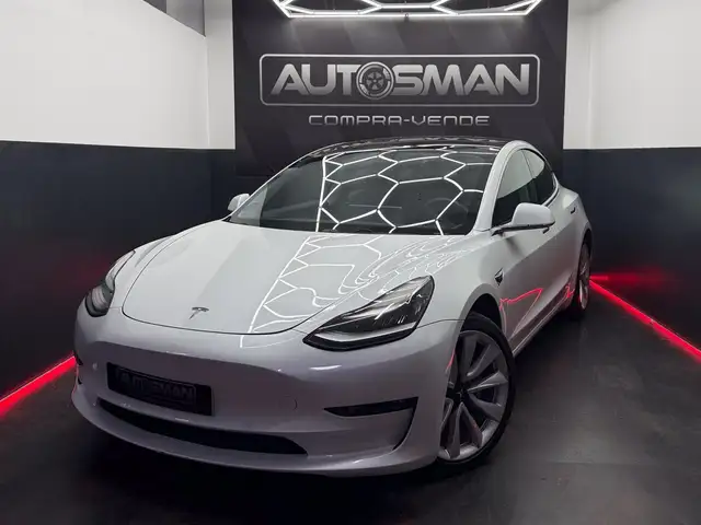 Tesla Model 3 Gran Autonomía AWD
