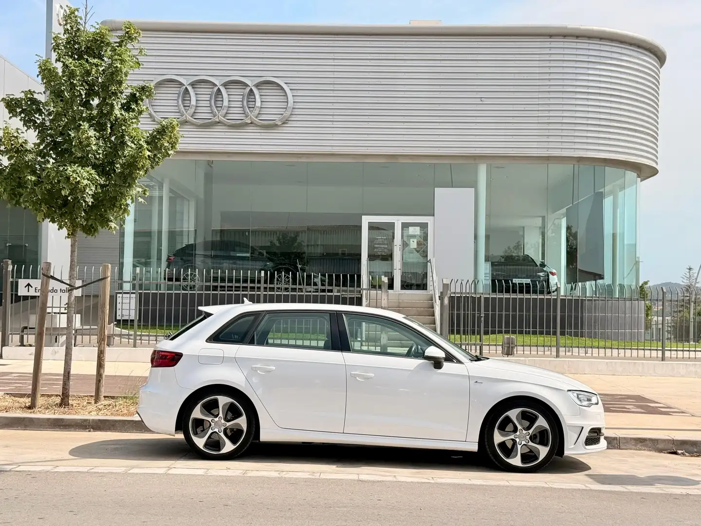 Audi A3 Sportback 1.4 TFSI S line edition 125 Blanco - 1