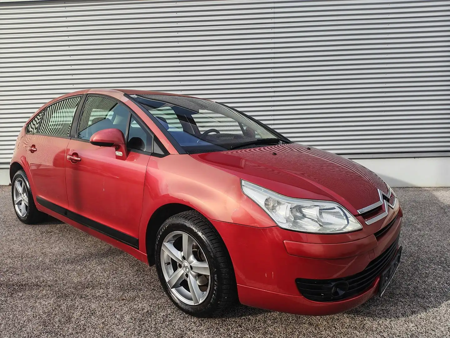 Citroen C4 1,6 16V Automatik Confort ° KLIMA ° TEMP ° 114TKM ° Rot - 1