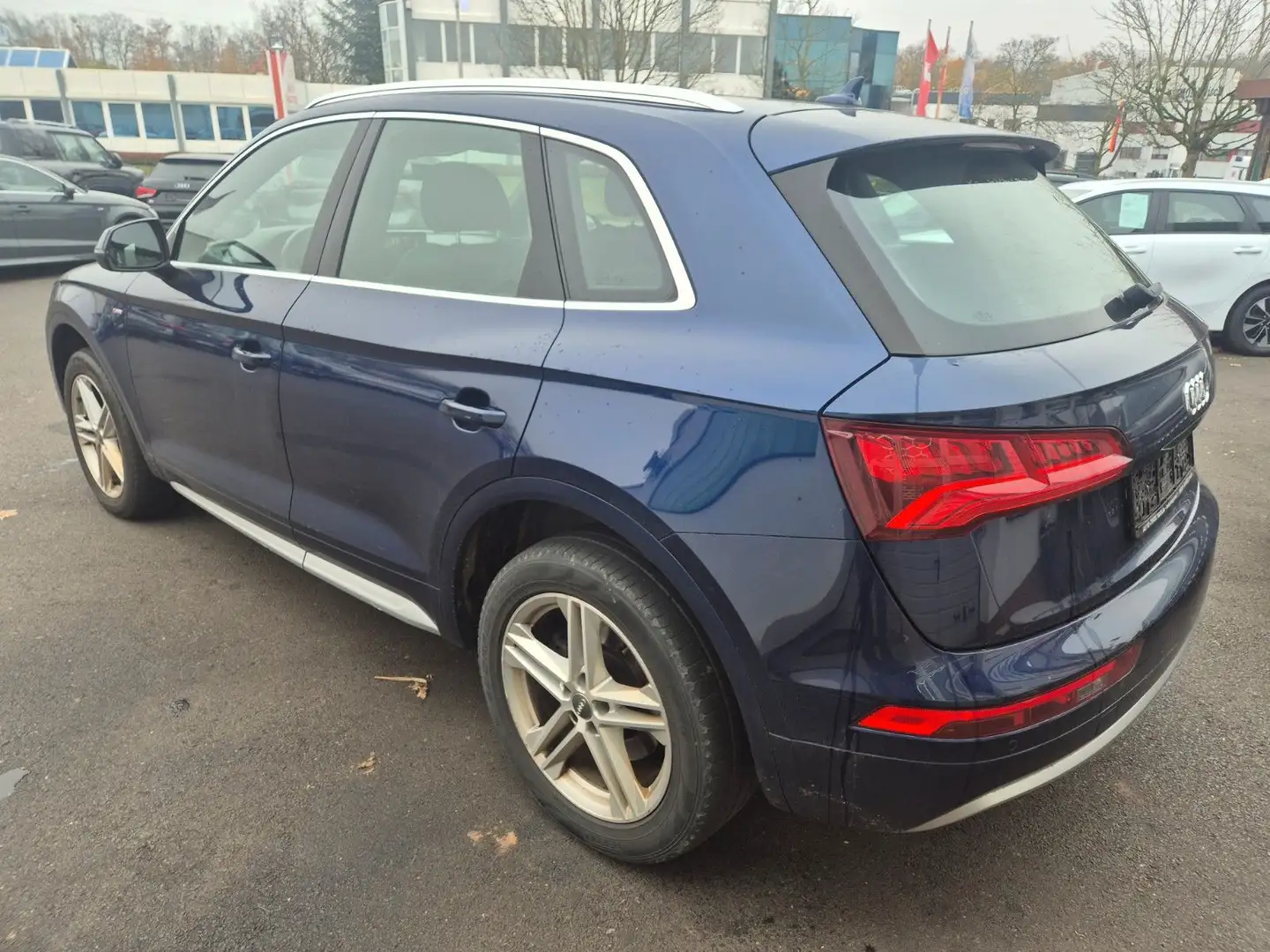 Audi Q5 Quattro S - Line sport Blau - 2