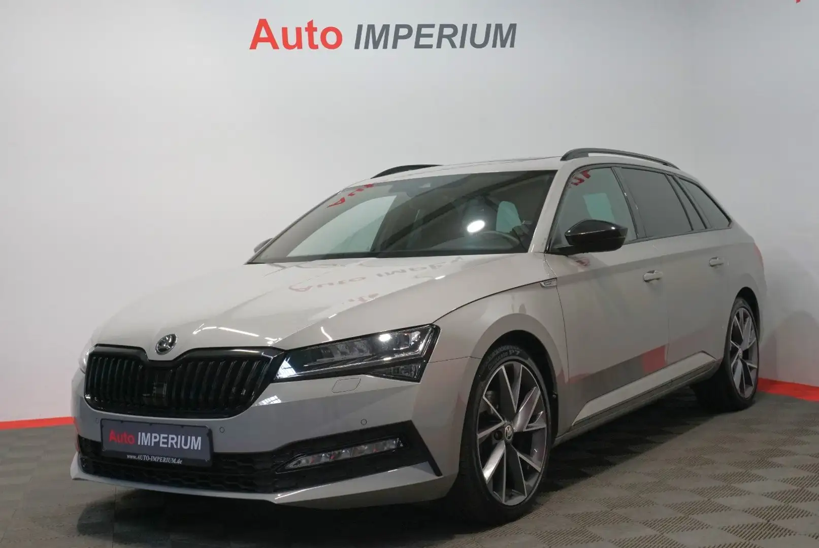 Skoda Superb Combi Sportline 2.0 TSI*ACC*PANO*AHK*LED Grau - 1