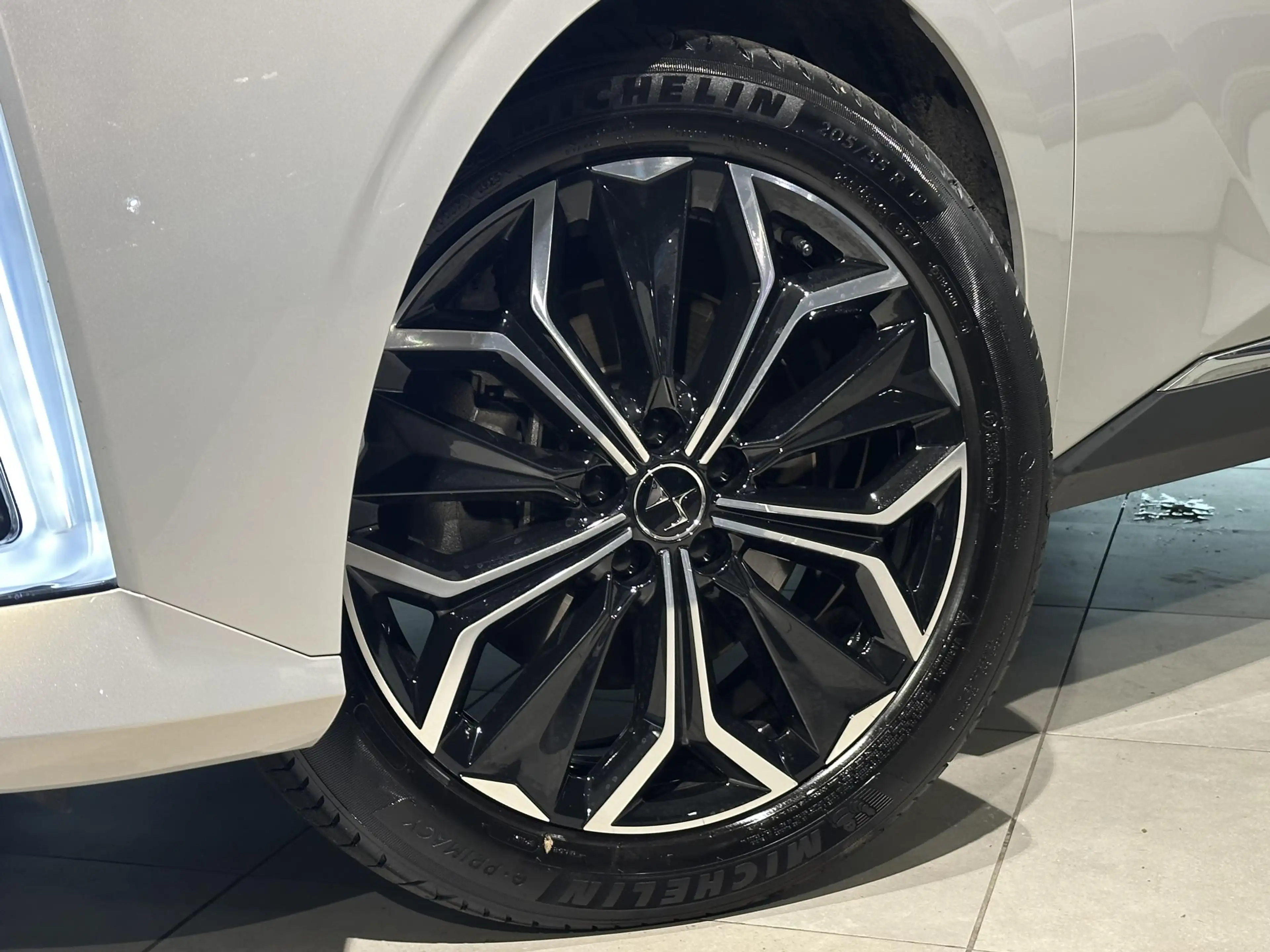 DS Automobiles DS 4 1.6 PHEV 225 Étoile PANO | 360° VISION | FOCAL AUD — photo 2