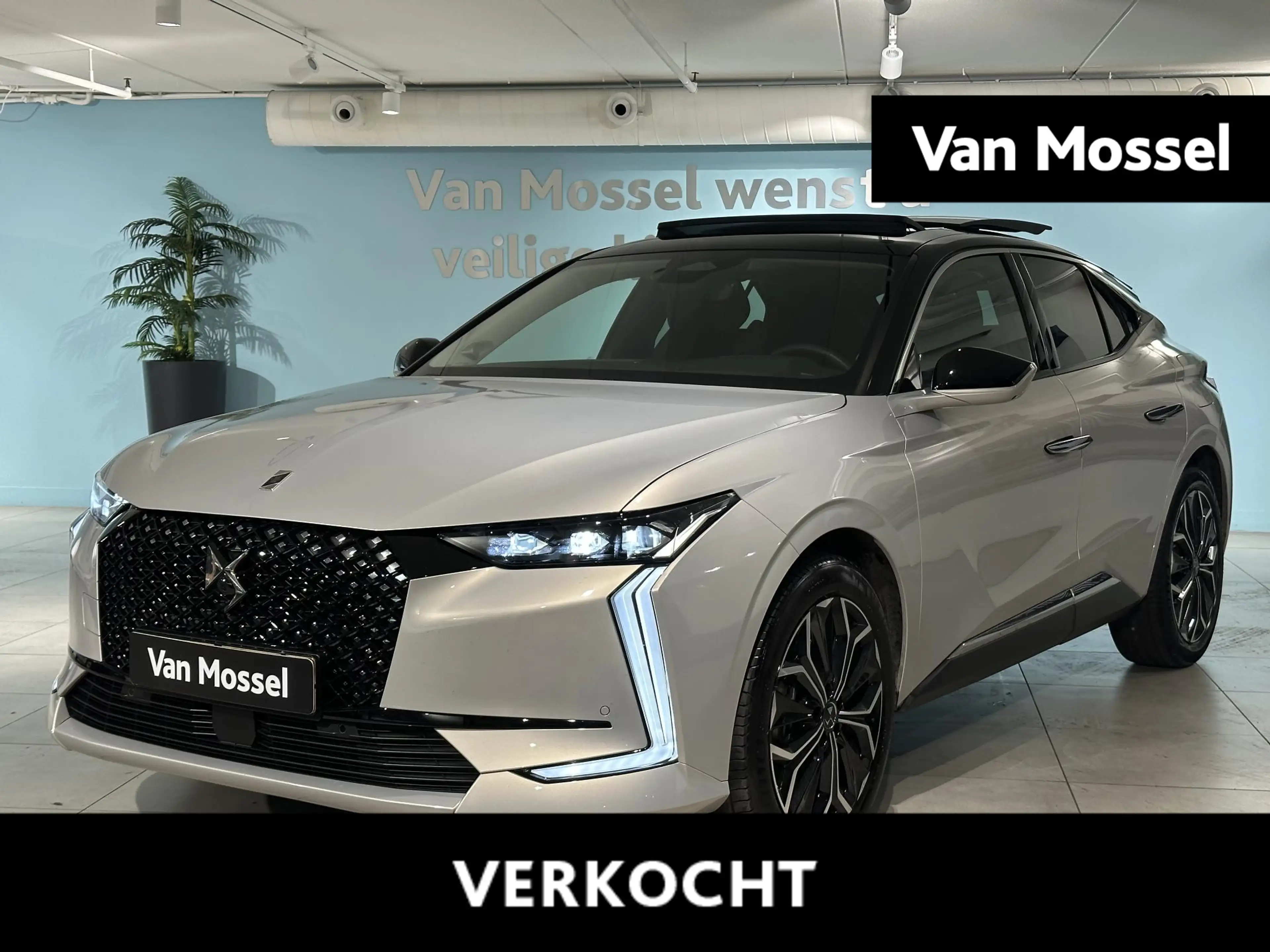 DS Automobiles DS 4 1.6 PHEV 225 Étoile PANO | 360° VISION | FOCAL AUD