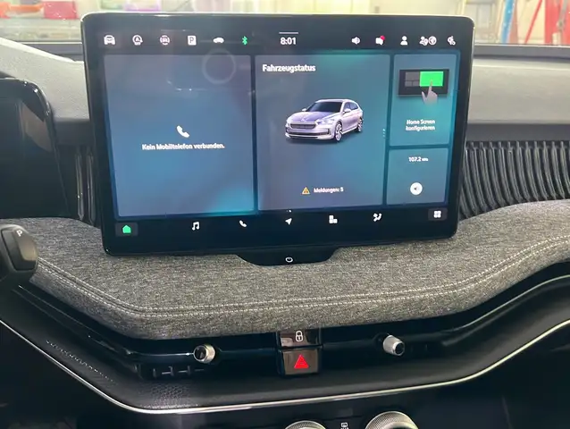 Skoda Superb view 11