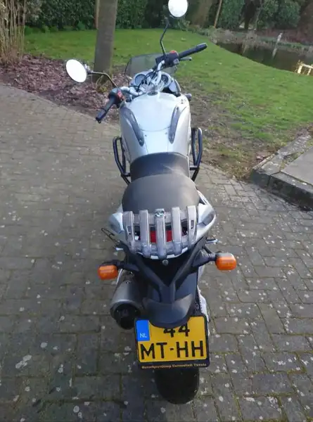 BMW F 650 CS - foto 6