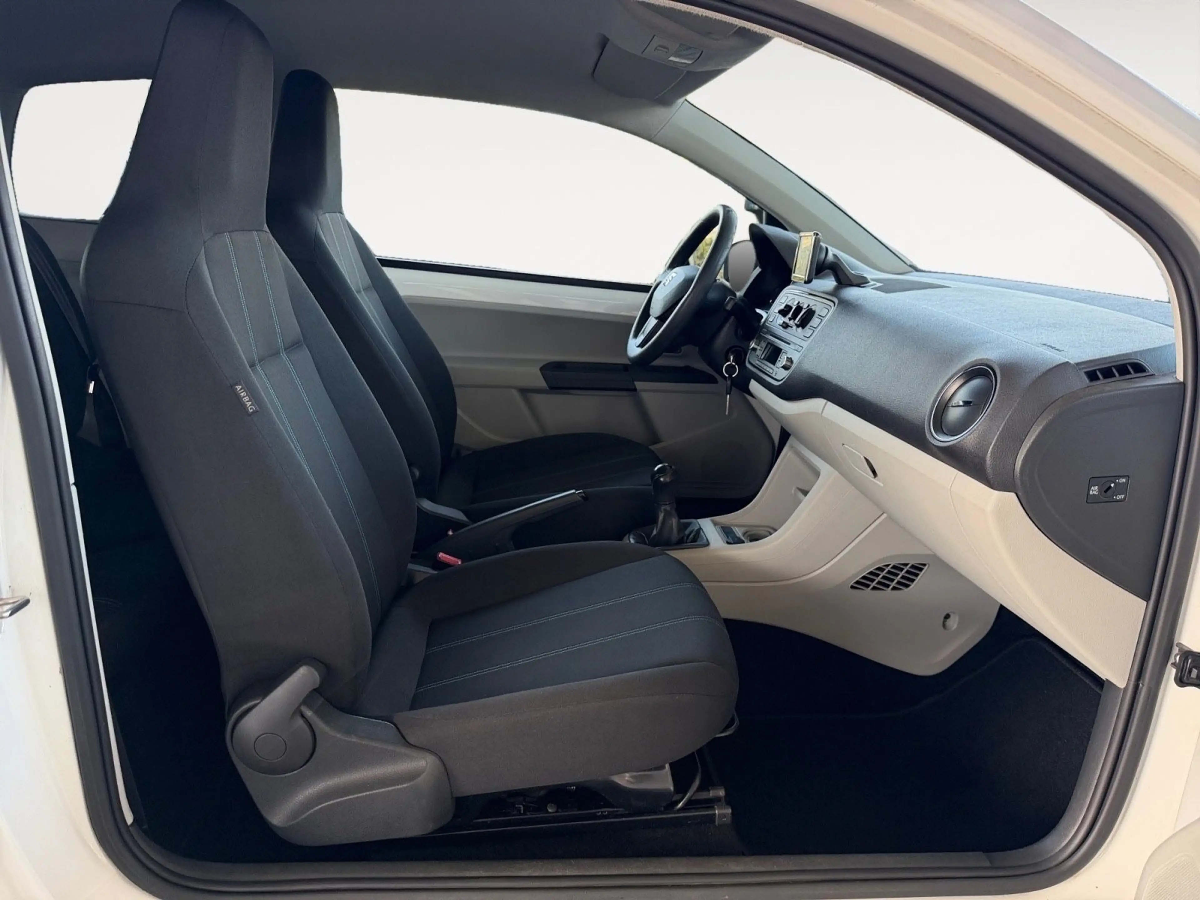 SEAT Mii 1.0 Style — photo 11