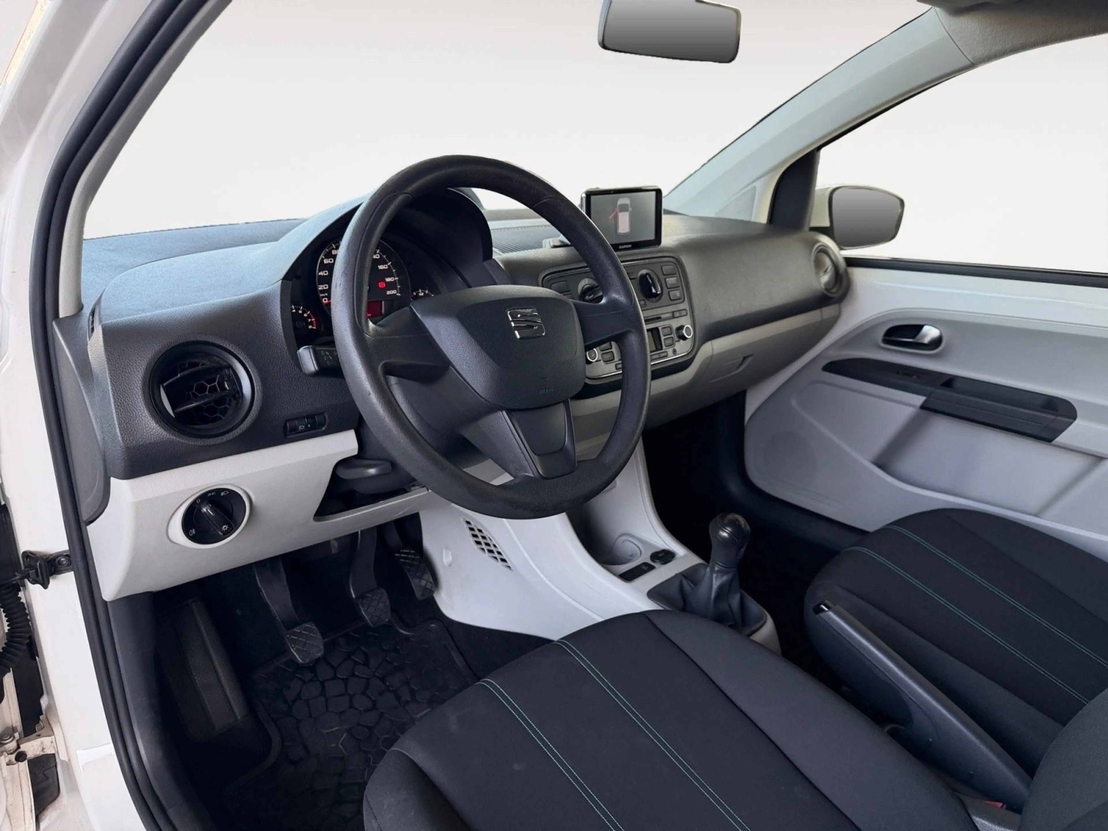 SEAT Mii 1.0 Style — photo 7
