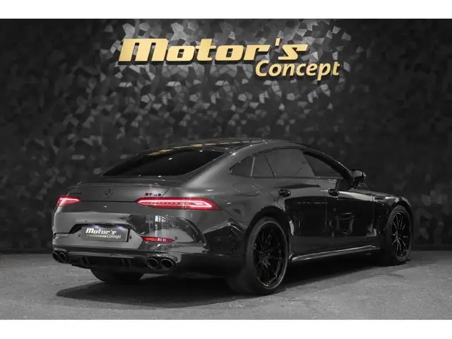 Mercedes-Benz Amg GT view 3