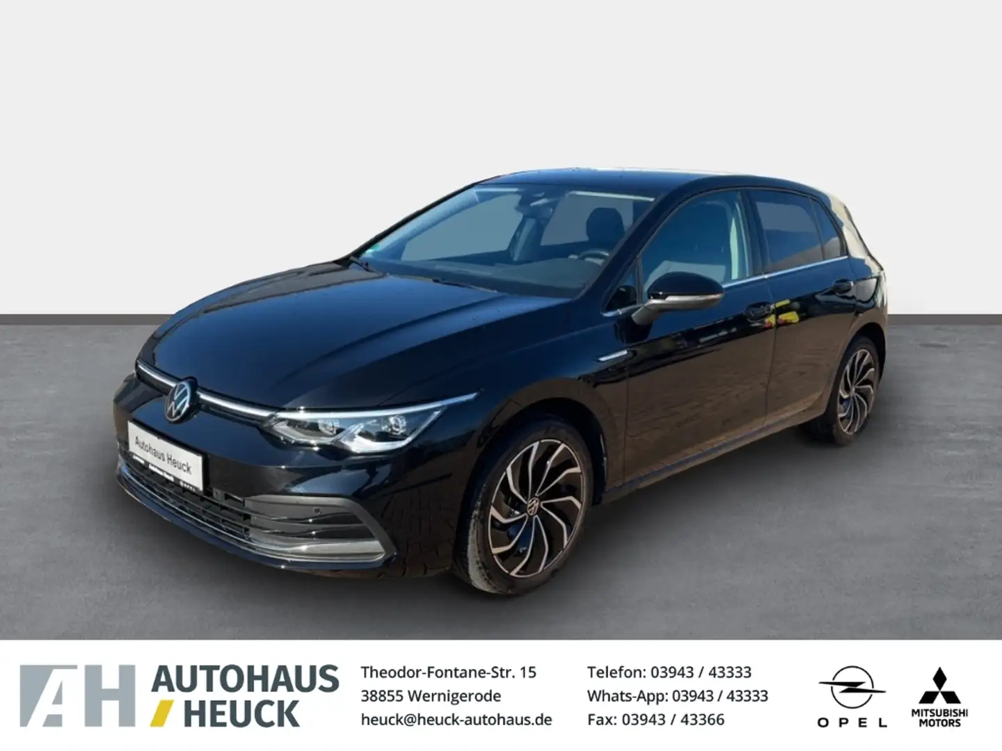 Volkswagen Golf VIII Style 1.5 TSI EU6d AHK-klappbar Navi Digitale Schwarz - 1