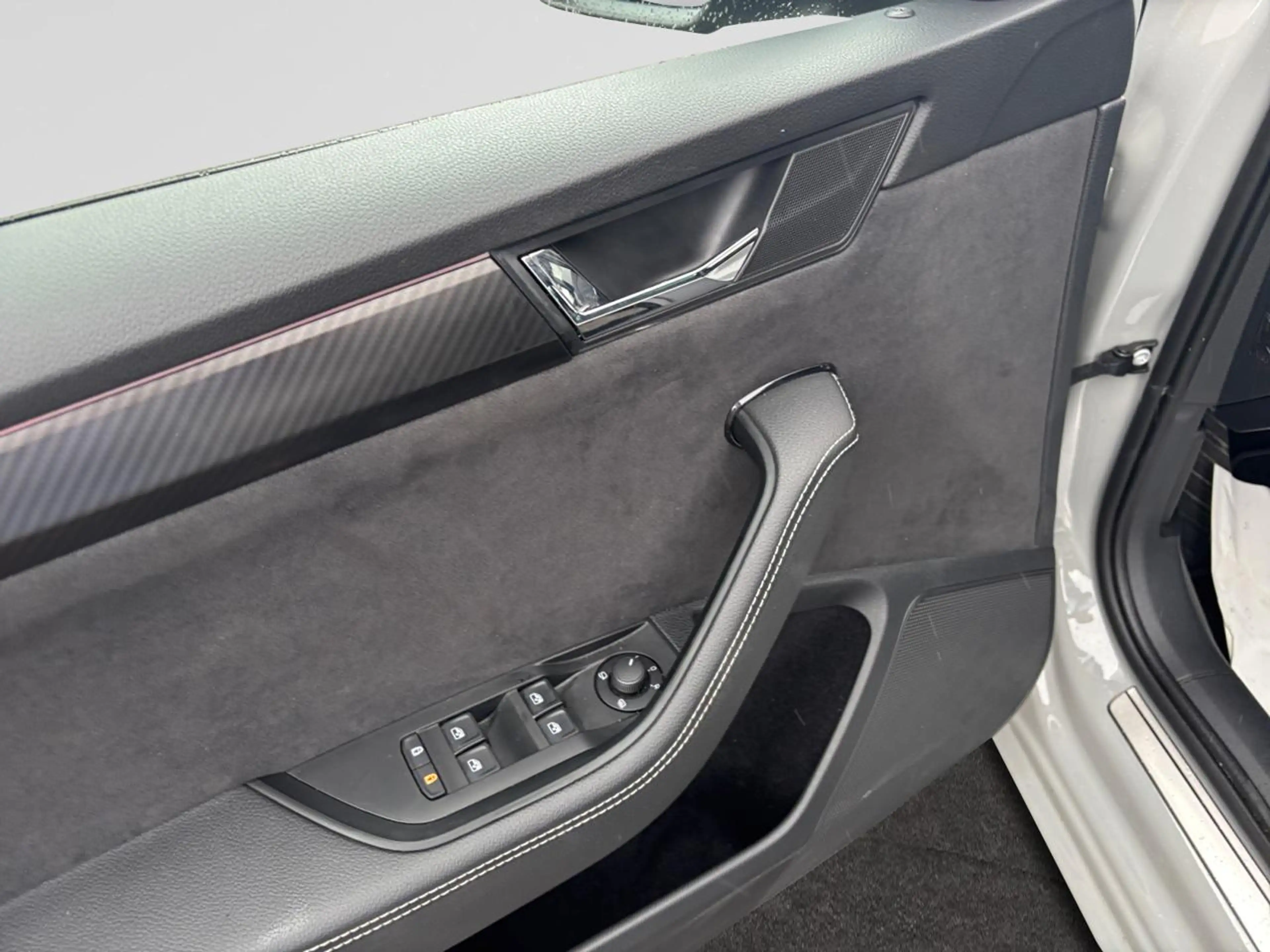 Skoda Superb Superb Sportline 1.5 TSI 110 kW (150pk) DSG7 — photo 6