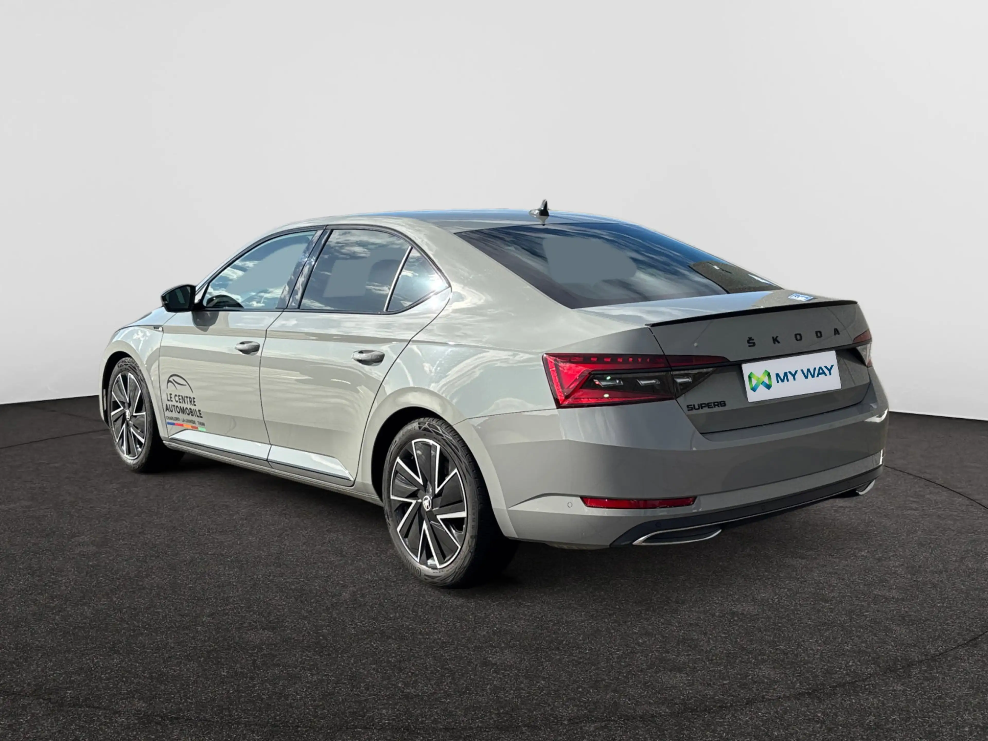 Skoda Superb Superb Sportline 1.5 TSI 110 kW (150pk) DSG7 — photo 3