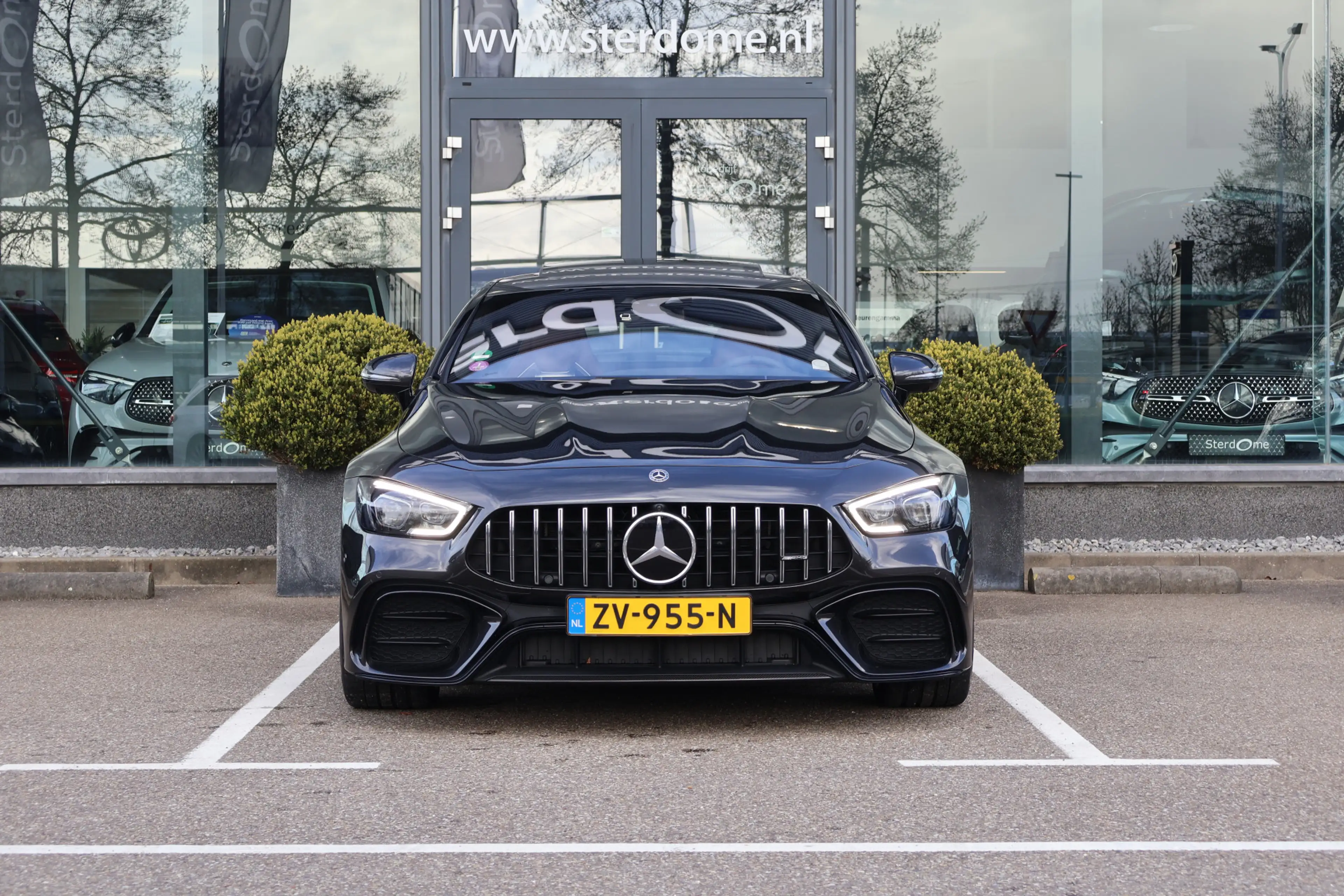 Mercedes-Benz AMG GT 4-Door Coupe AMG 53 4MATIC+ Premium Plus I Perform — photo 5