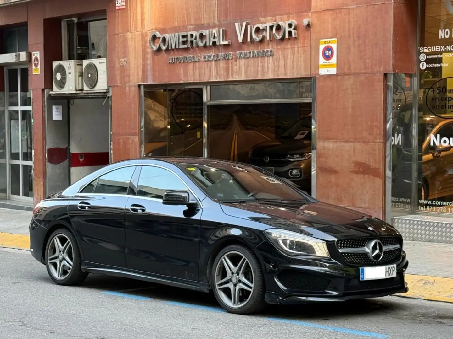 Mercedes-Benz CLA 200 200CDI AMG Line7G-DCT Negro - 1