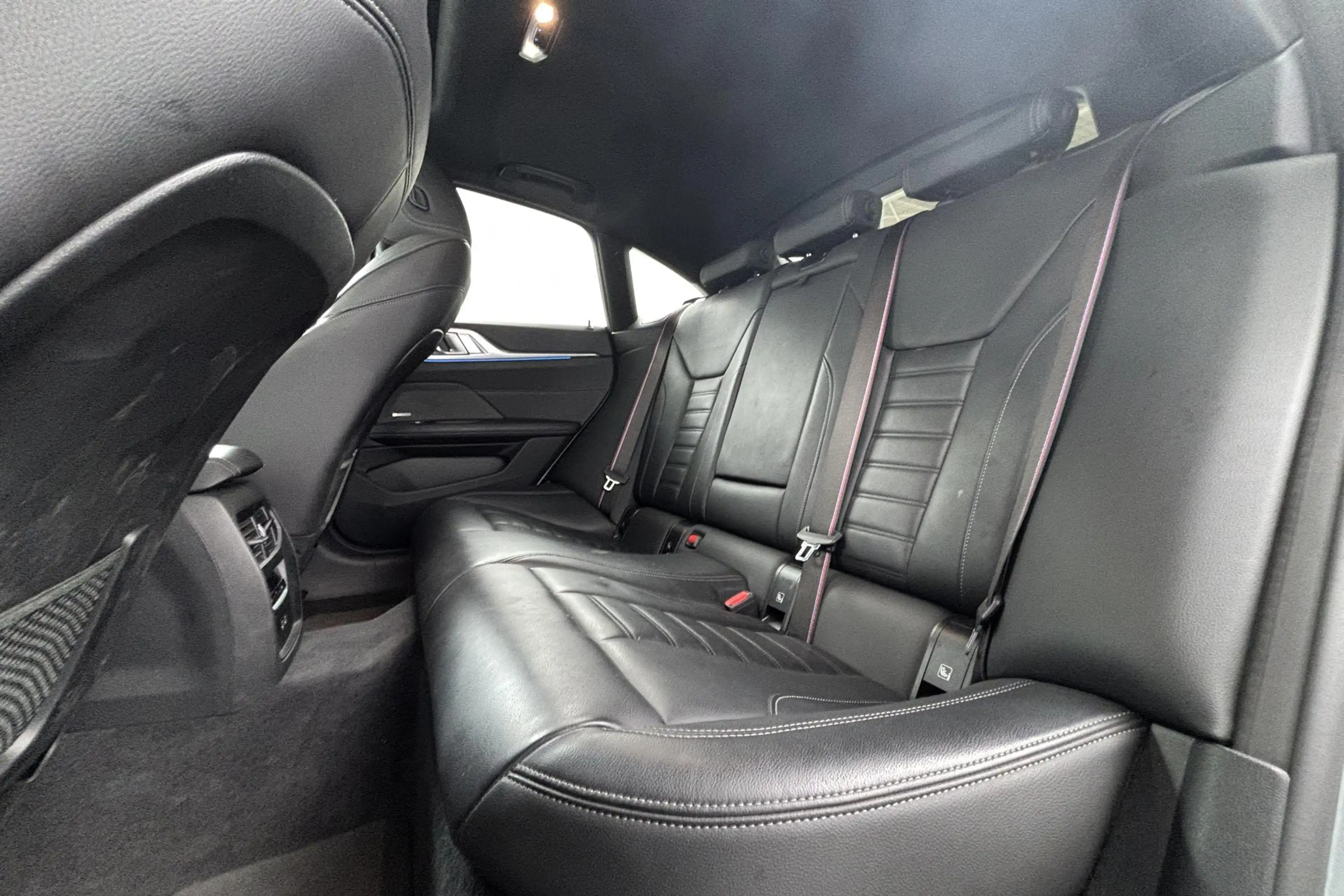 BMW i4 eDrive40 High Executive 84 kWh – elektrische sport — photo 2