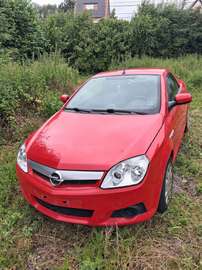 Tigra Twintop 1.4i XEP 16v Linea Rossa