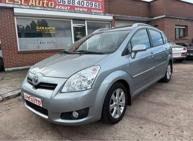 Toyota Corolla Verso 2,2 d4d 136cv toutes options 92000kms