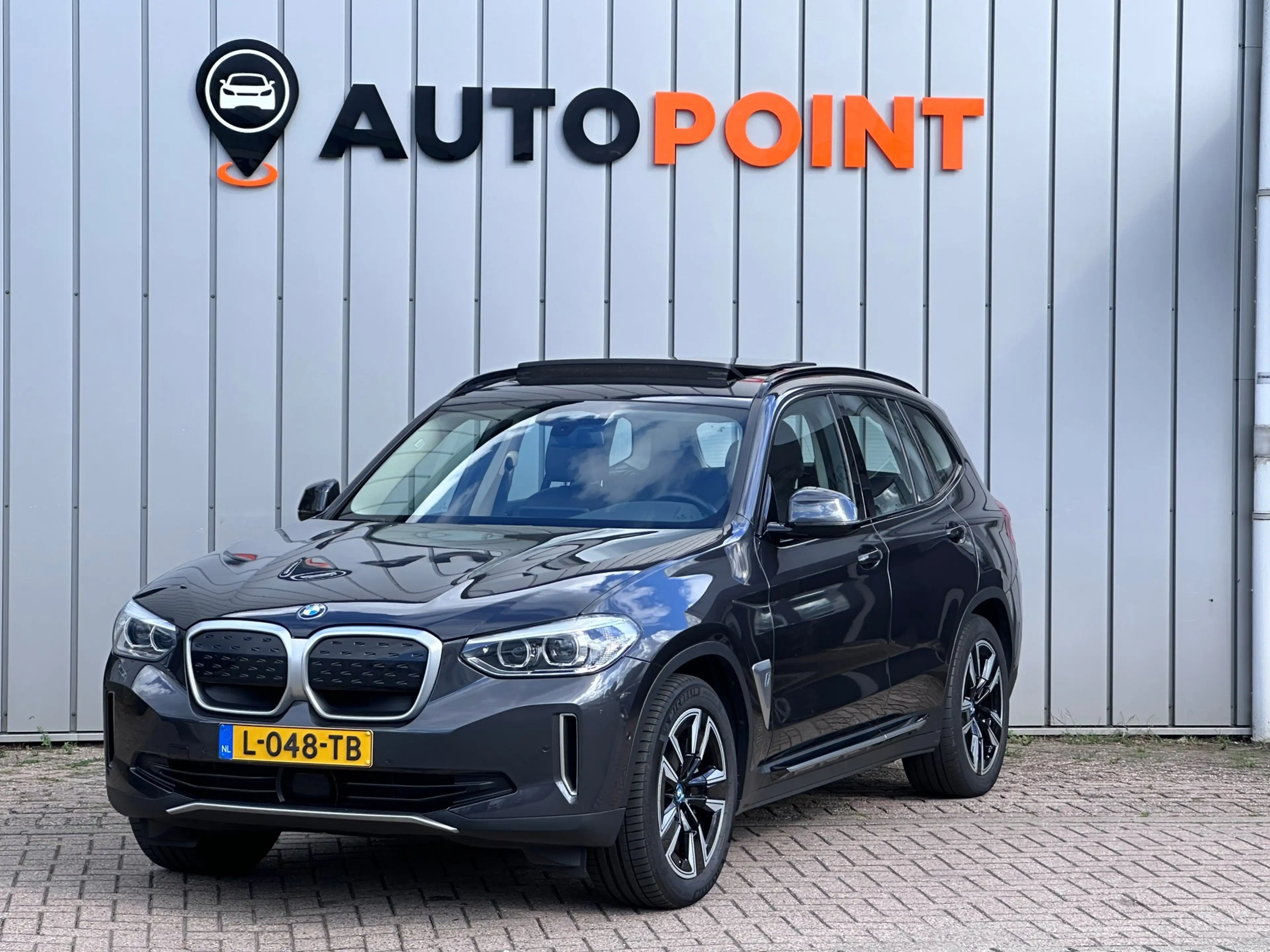 BMW iX3 Executive 80 kWh SOH 100 % PANO LEER 1 EIG ORG NED — photo 3