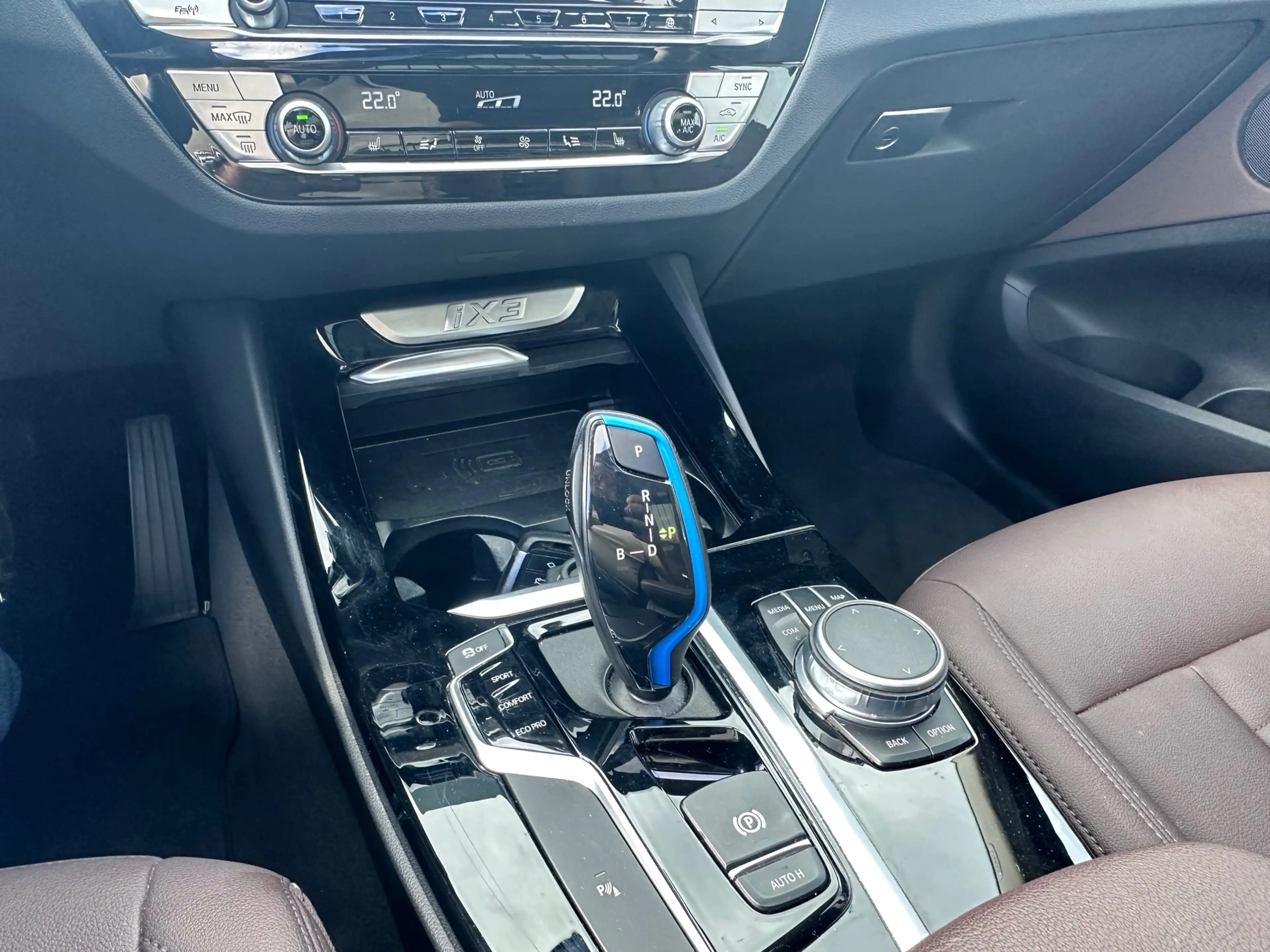 BMW iX3 Executive 80 kWh SOH 100 % PANO LEER 1 EIG ORG NED — photo 12