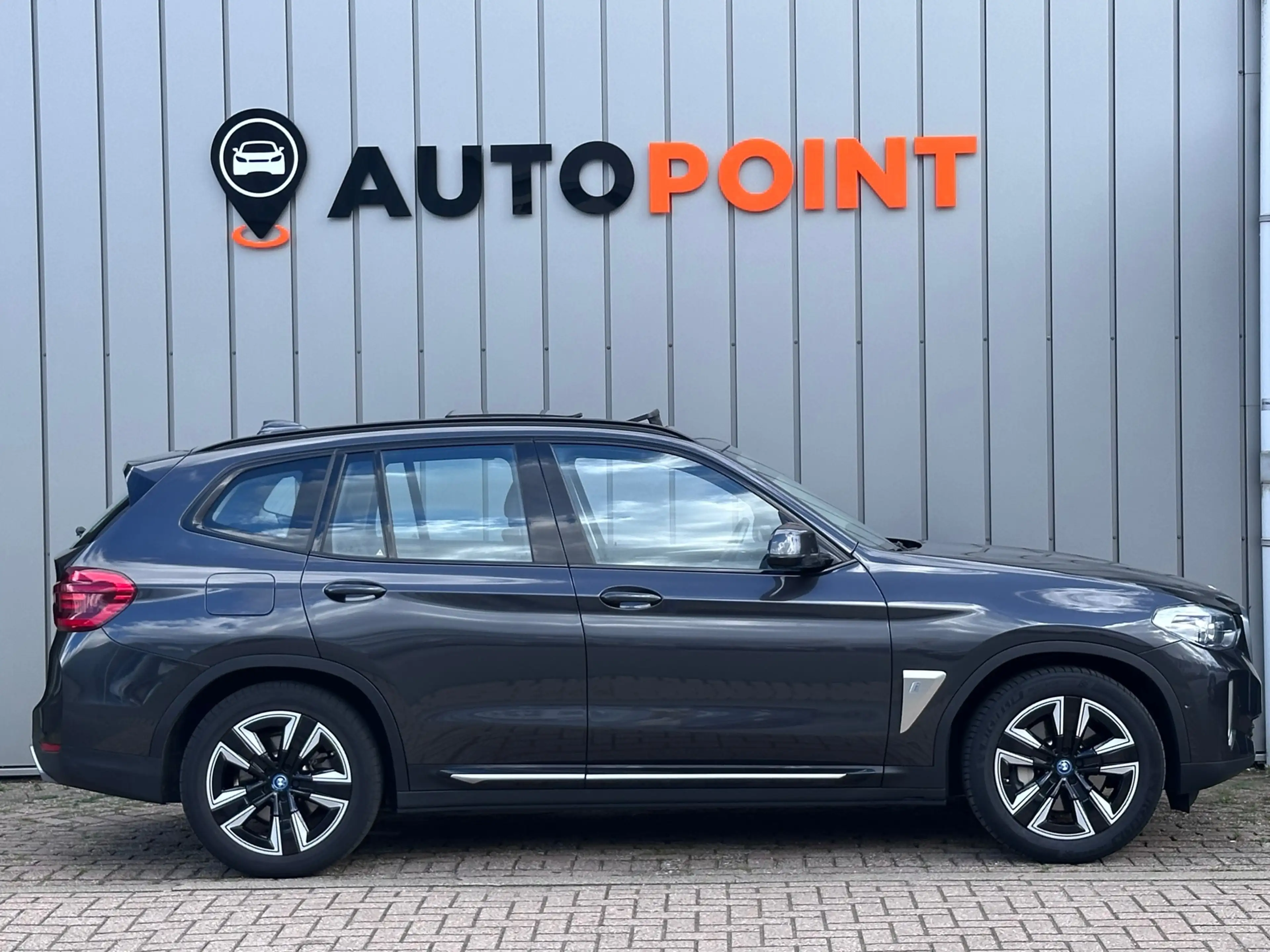 BMW iX3 Executive 80 kWh SOH 100 % PANO LEER 1 EIG ORG NED — photo 6