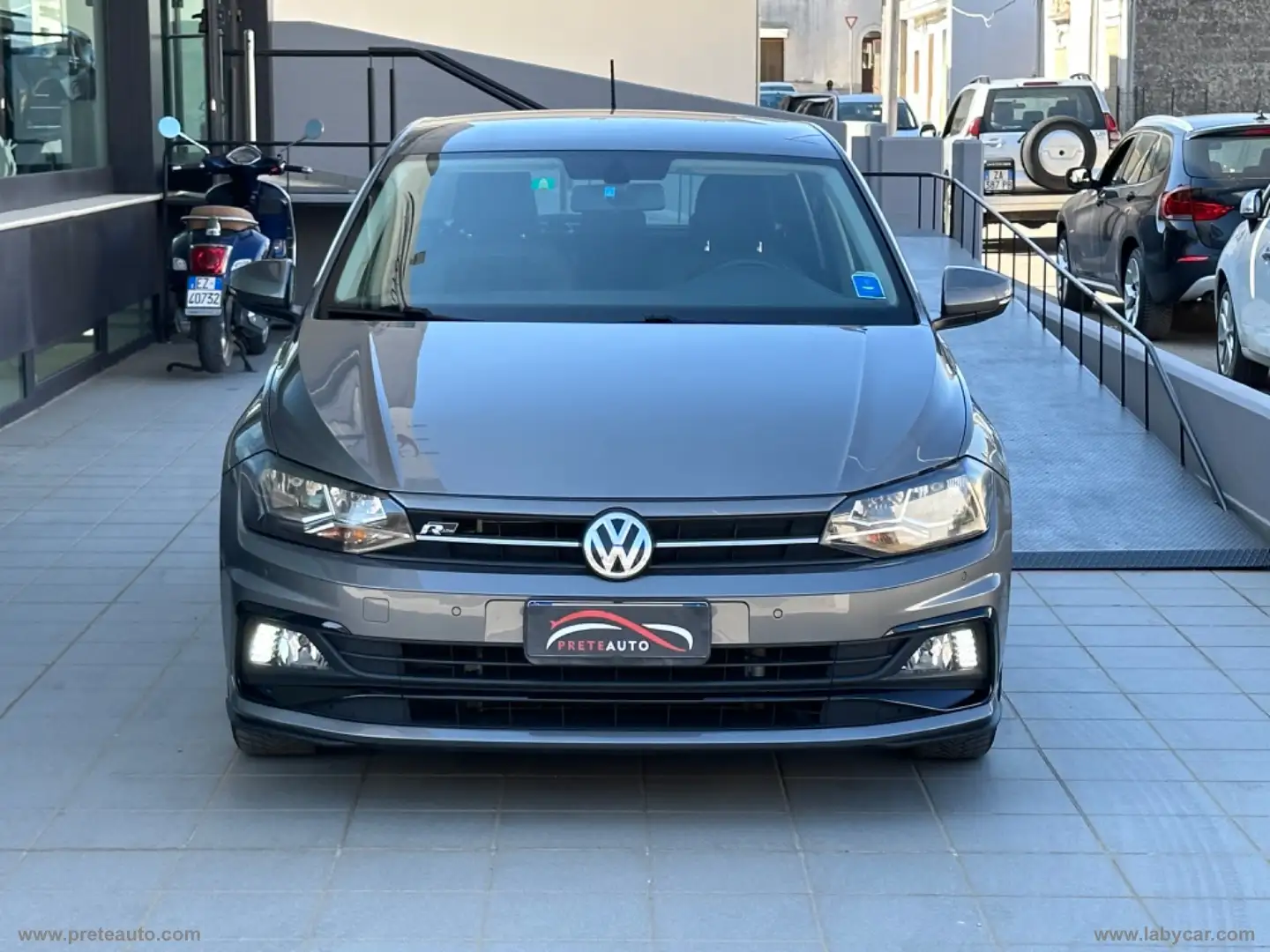 Volkswagen Polo 1.6 TDI 95CV 5p. Sport BMT R-LINE Gris - 2