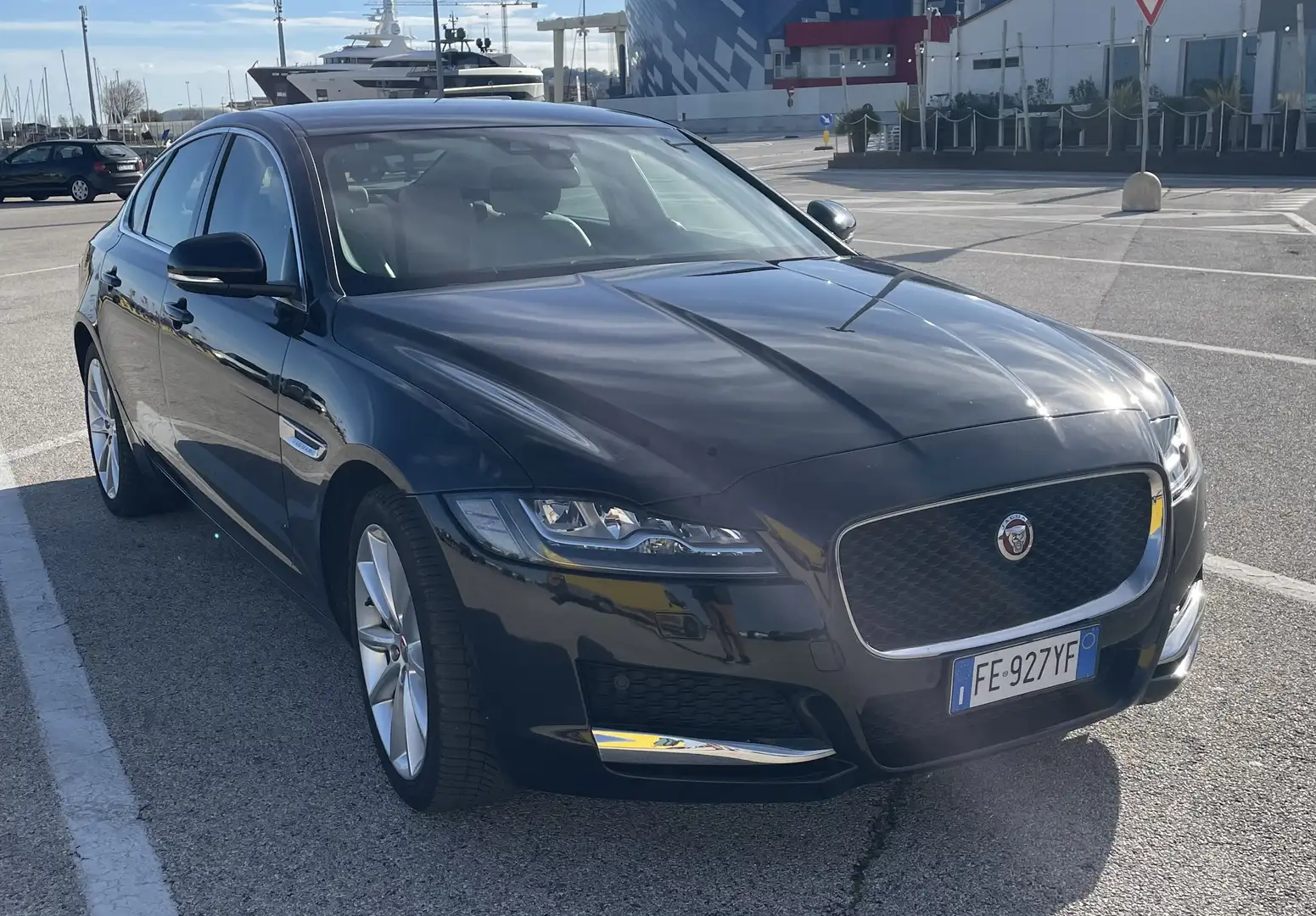 Jaguar XF 2.0d Prestige Business edition awd 180cv auto - 1