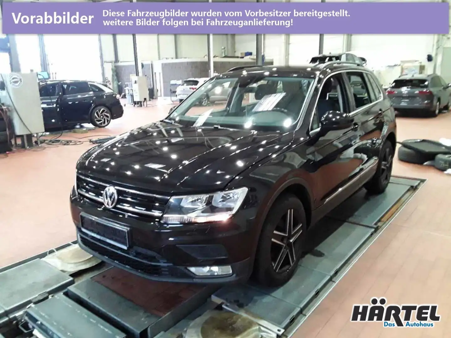 Volkswagen Tiguan COMFORTLINE 2.0 TDI DSG (+EURO6+NAVI) Klima Schwarz - 2